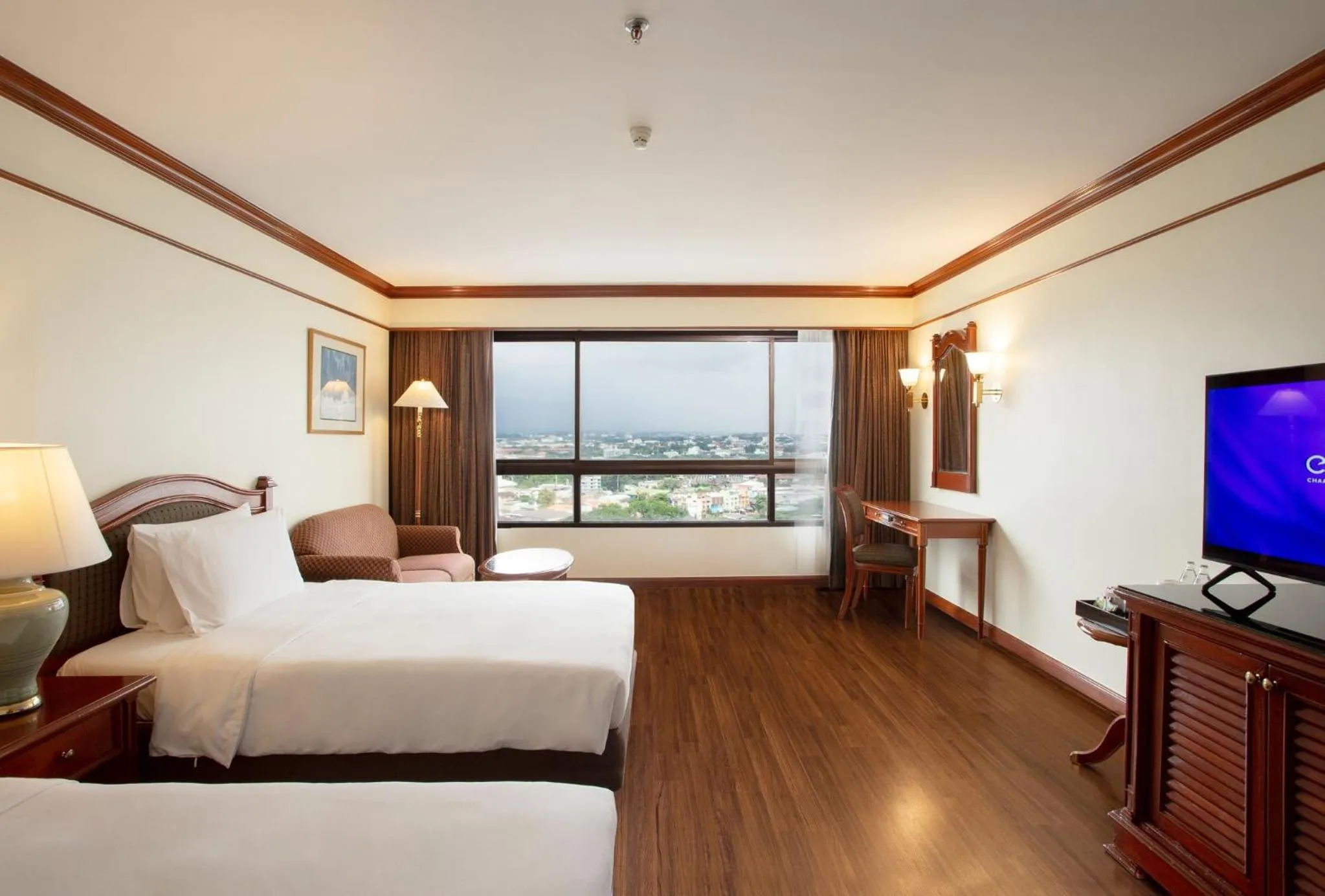 Bedroom, Bed in Centara Riverside Hotel Chiang Mai