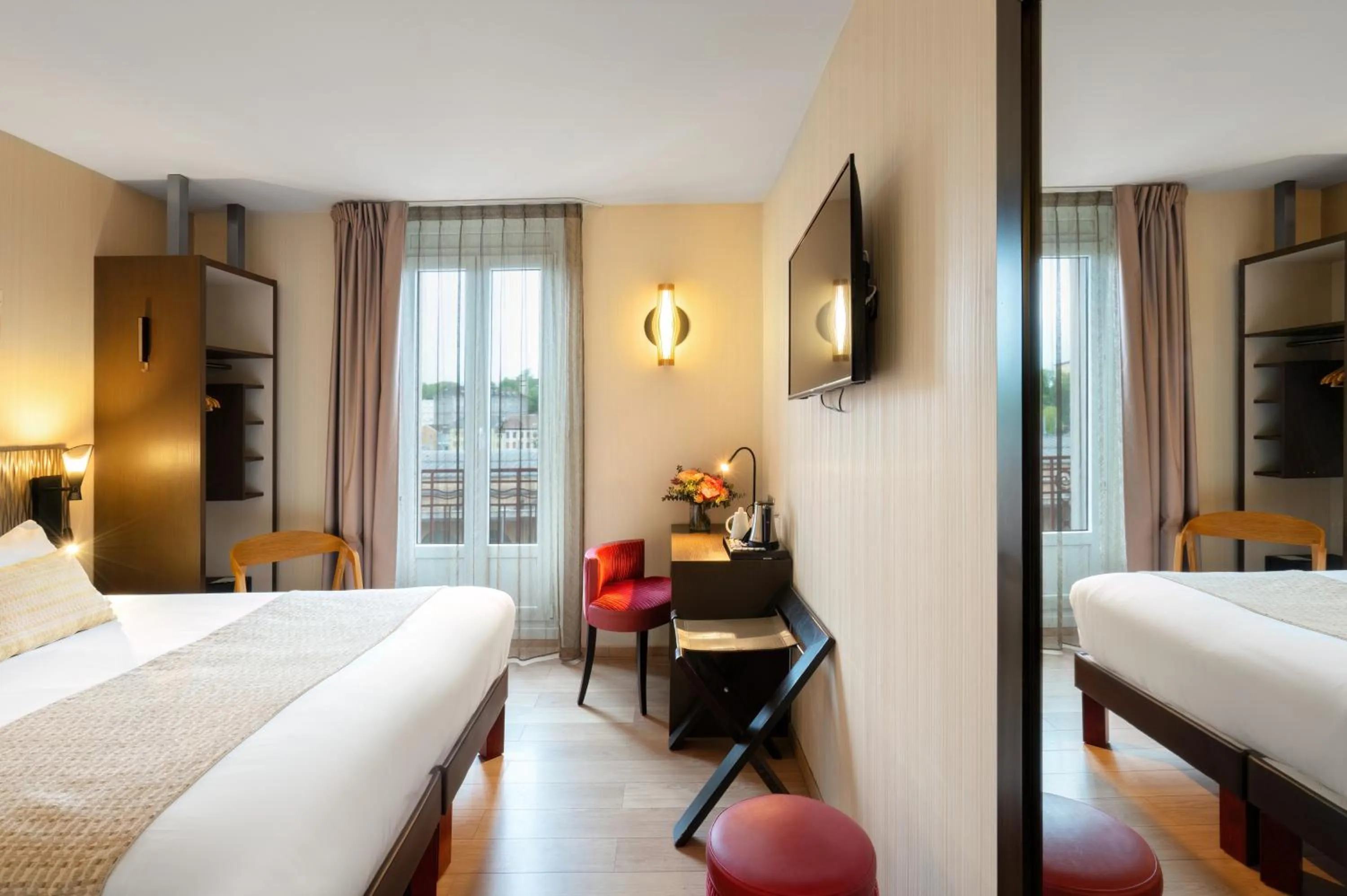 Bedroom, Bed in Best Western Plus Hôtel Belfort Centre Gare