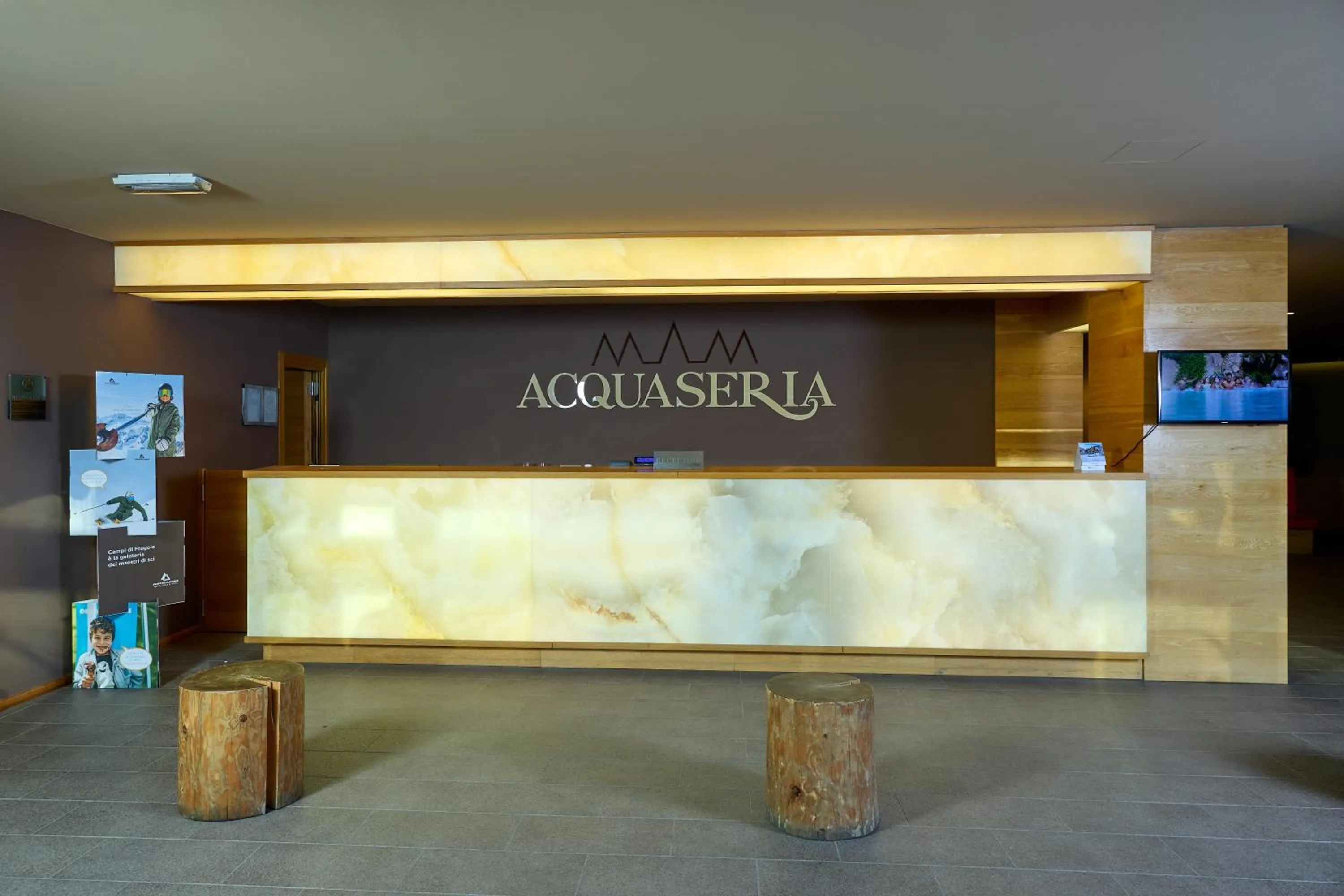 Lobby or reception in Blu Hotel Acquaseria