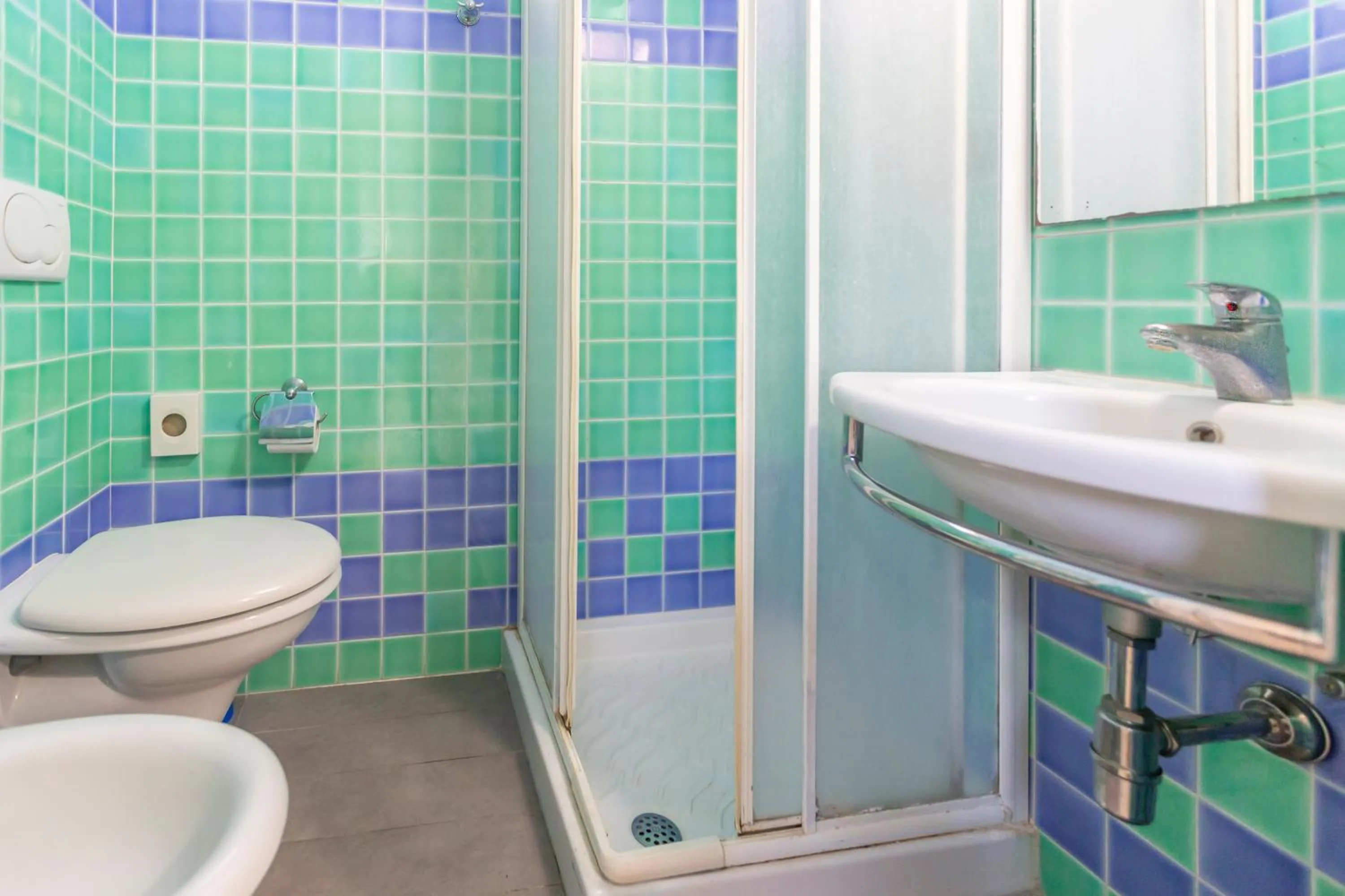 Shower in Hotel Vannucci