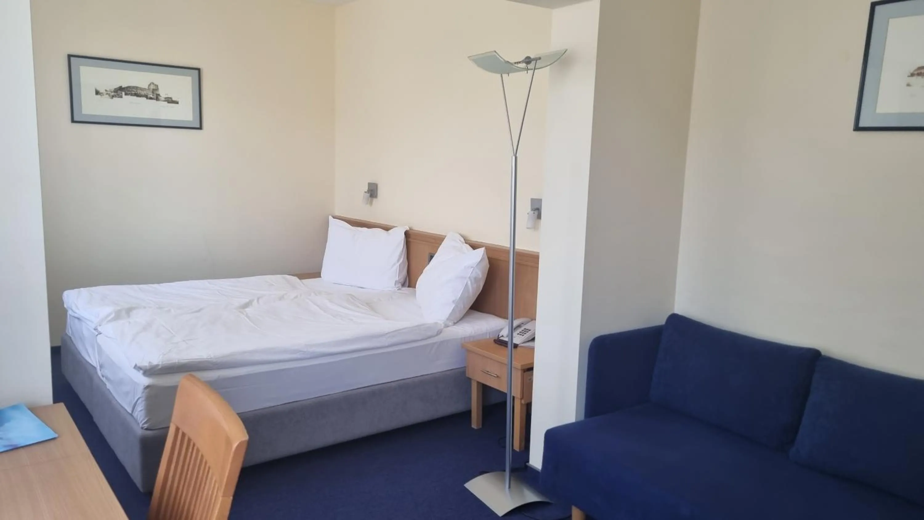 Bed in Hotel Tomislavov Dom