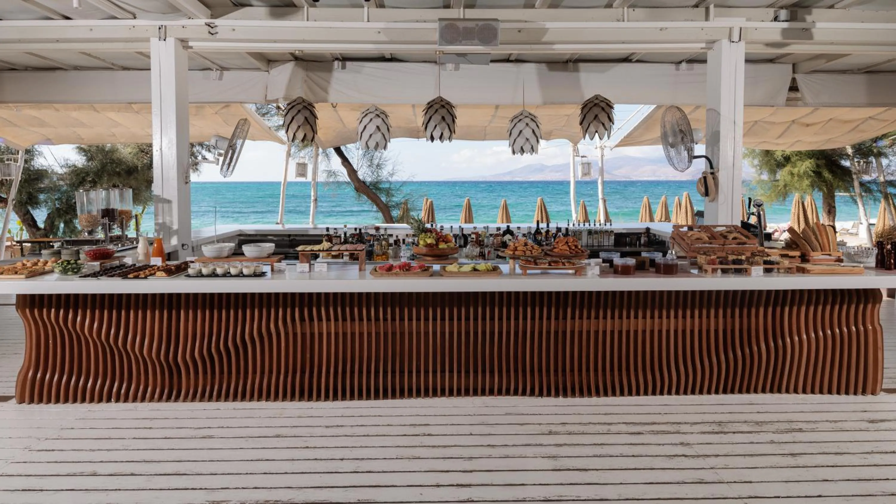 Breakfast in Agia Anna Living