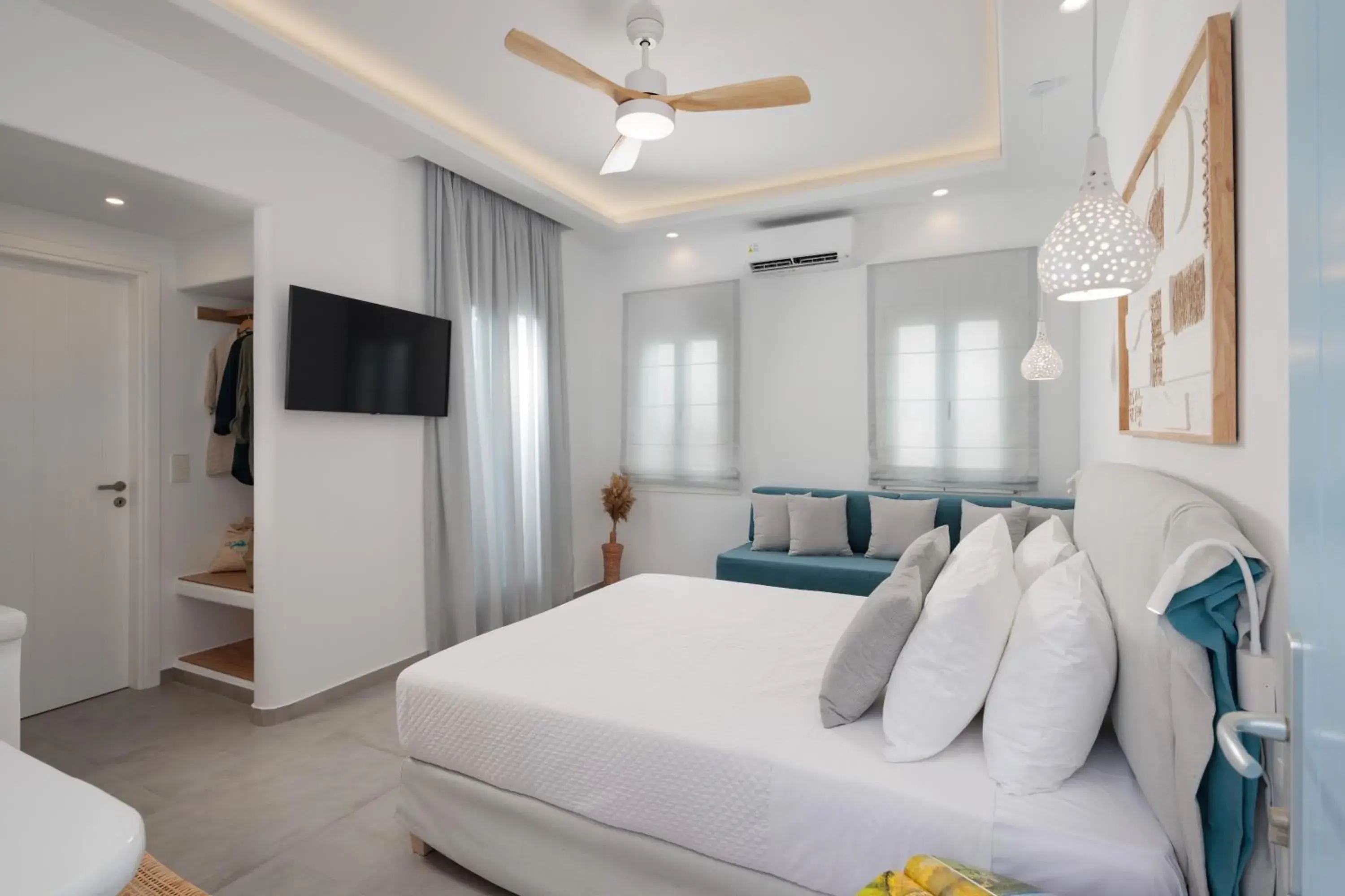 Premium Living in Agia Anna Living Premium Living in Agia Anna Living