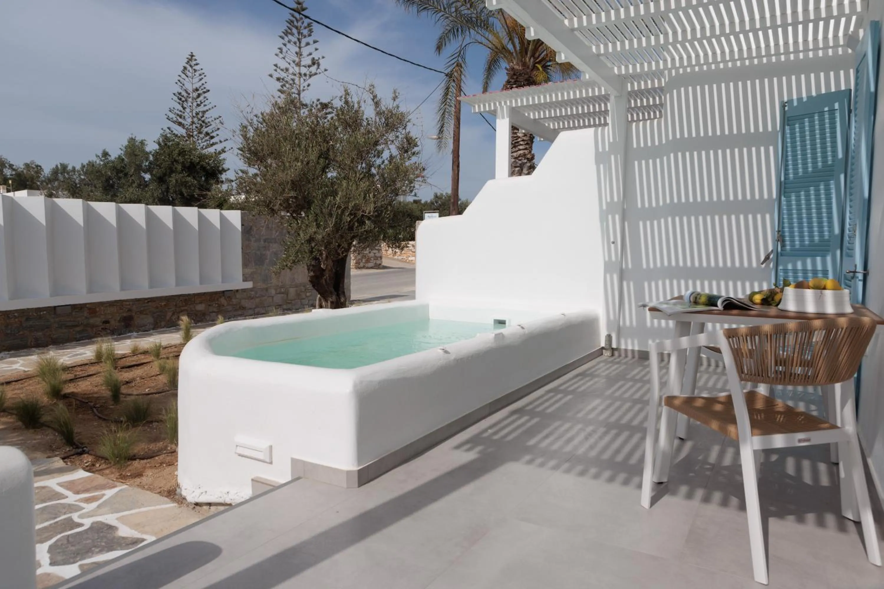 Hot Tub in Agia Anna Living