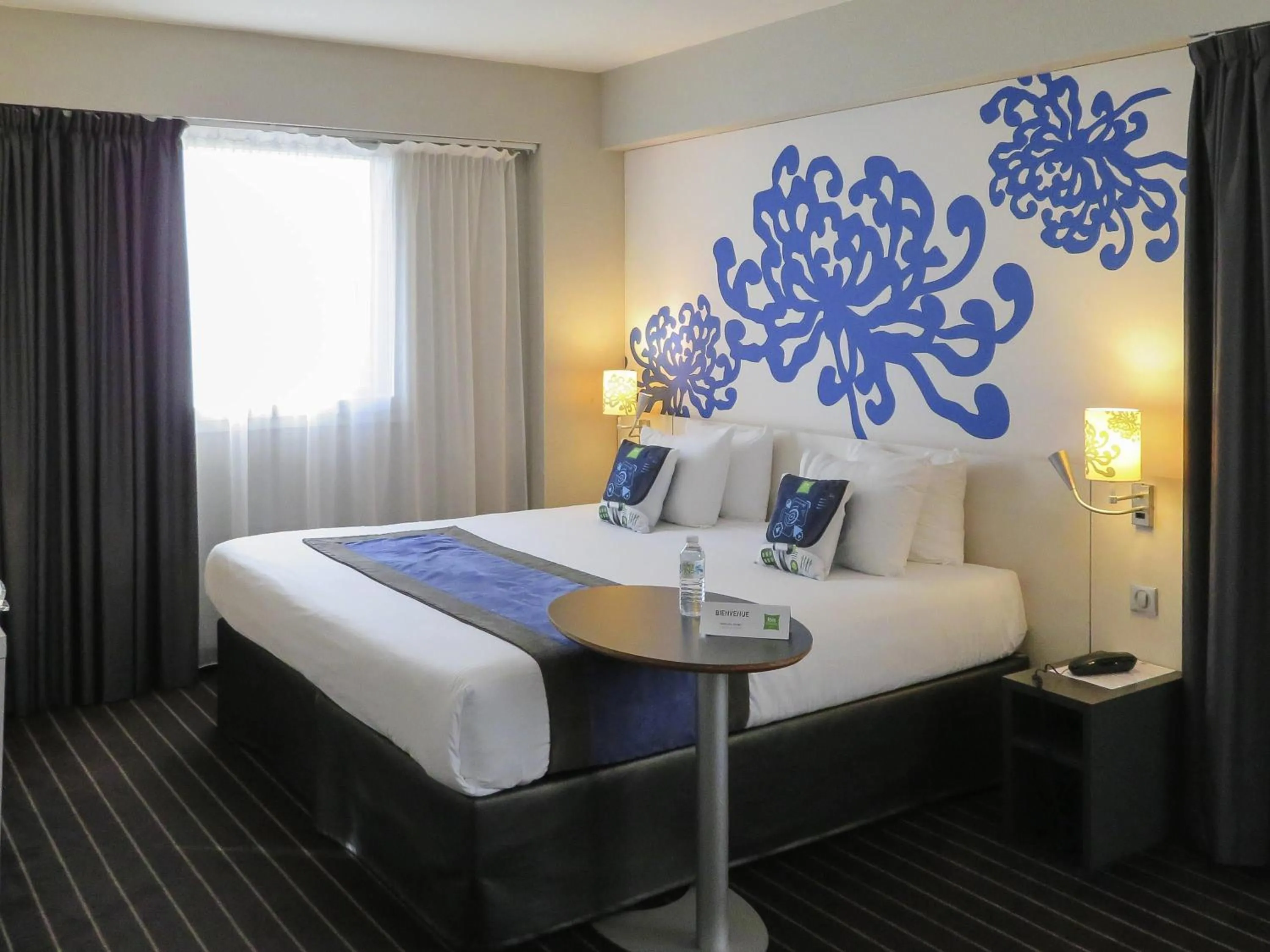 Bedroom, Bed in ibis Styles Bordeaux Centre Mériadeck