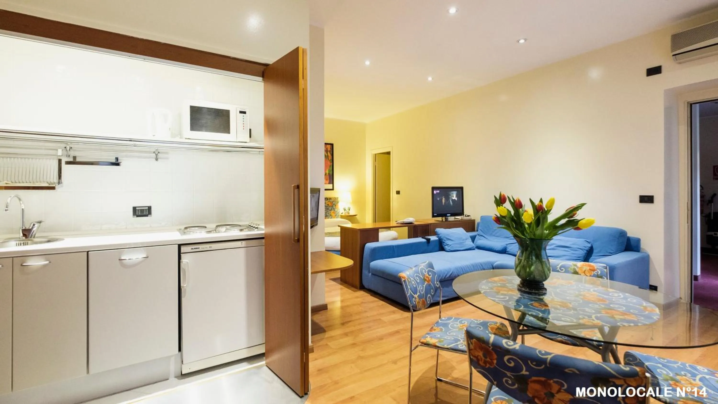 Kitchen or kitchenette in Residence Sacchi Aparthotel