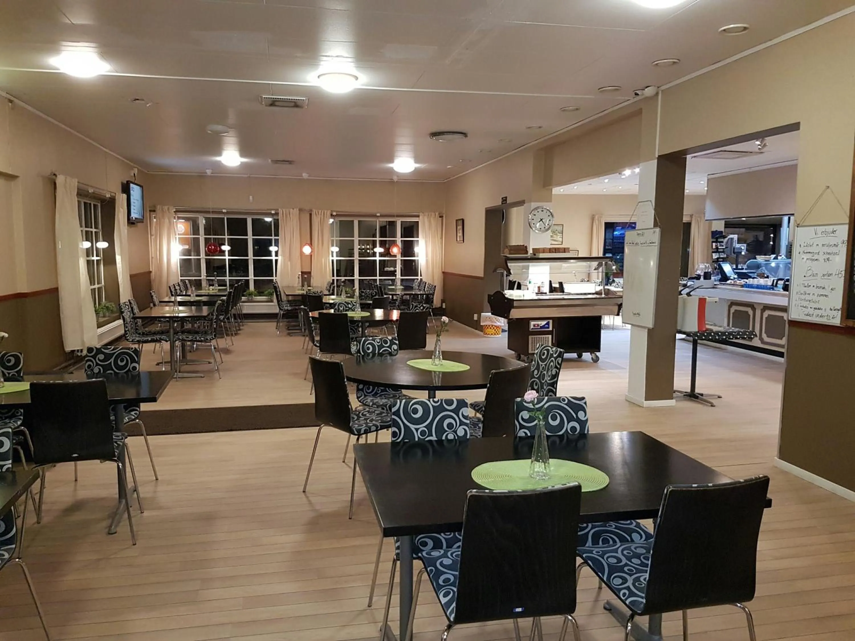 Food and drinks in Motoristen