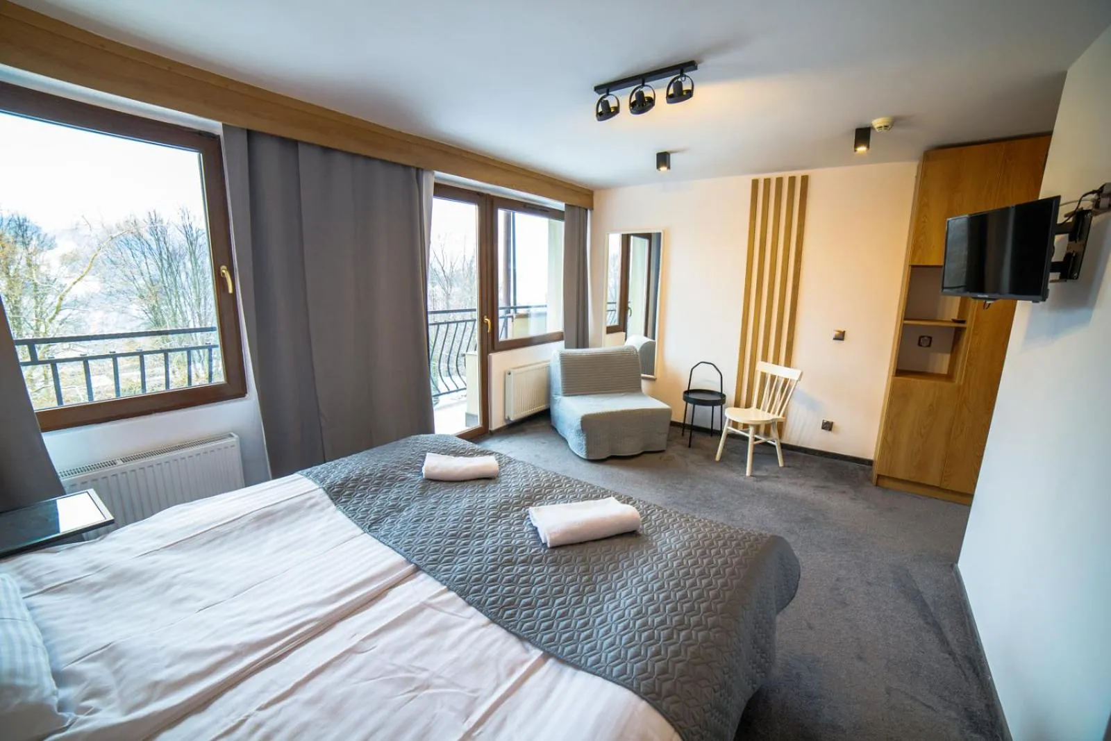 TV and multimedia, Bed in Krokus