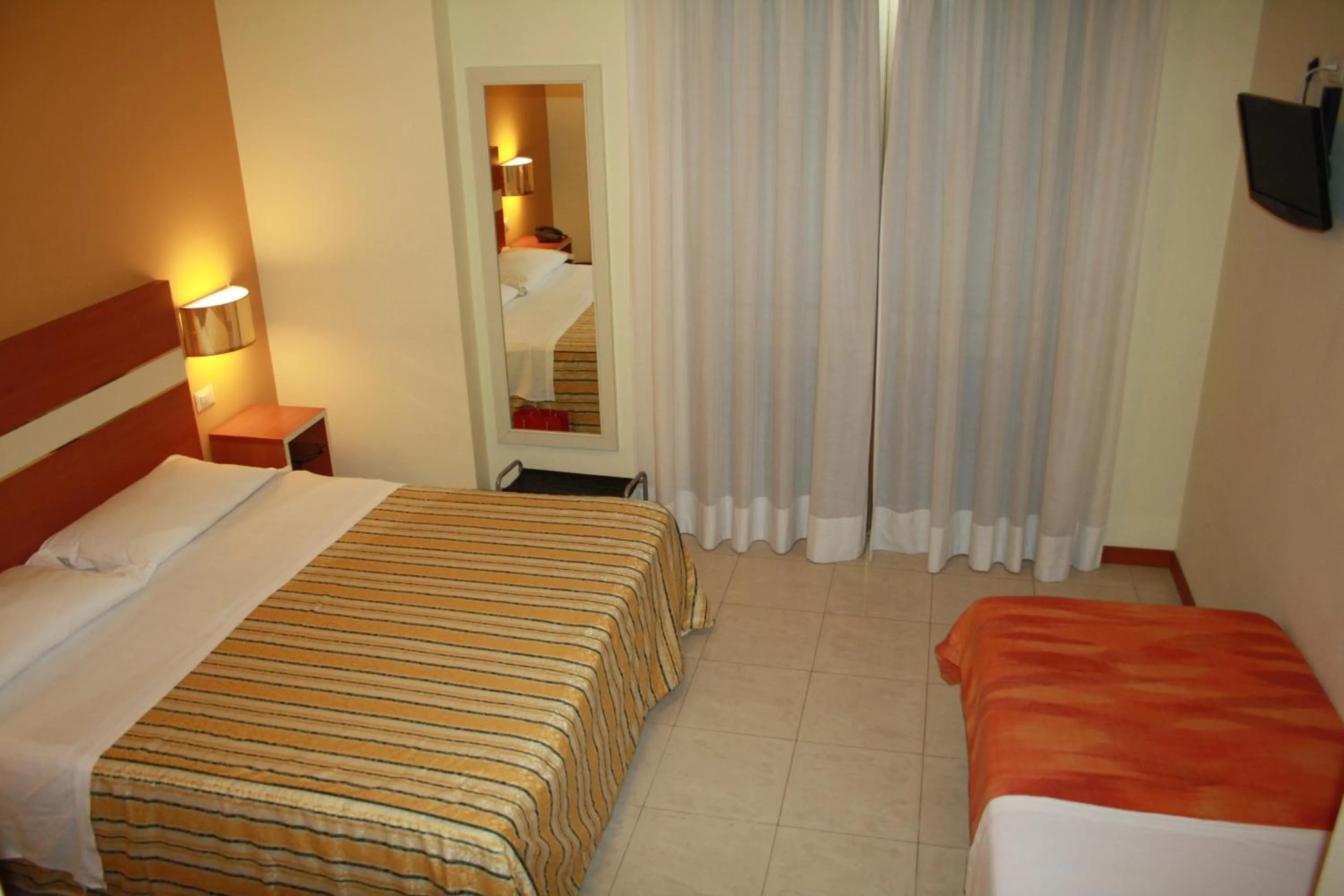 Family, Bed in Hotel GF