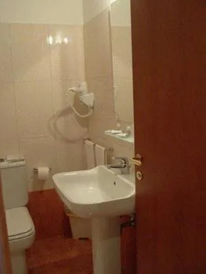 Bathroom in Hotel GF