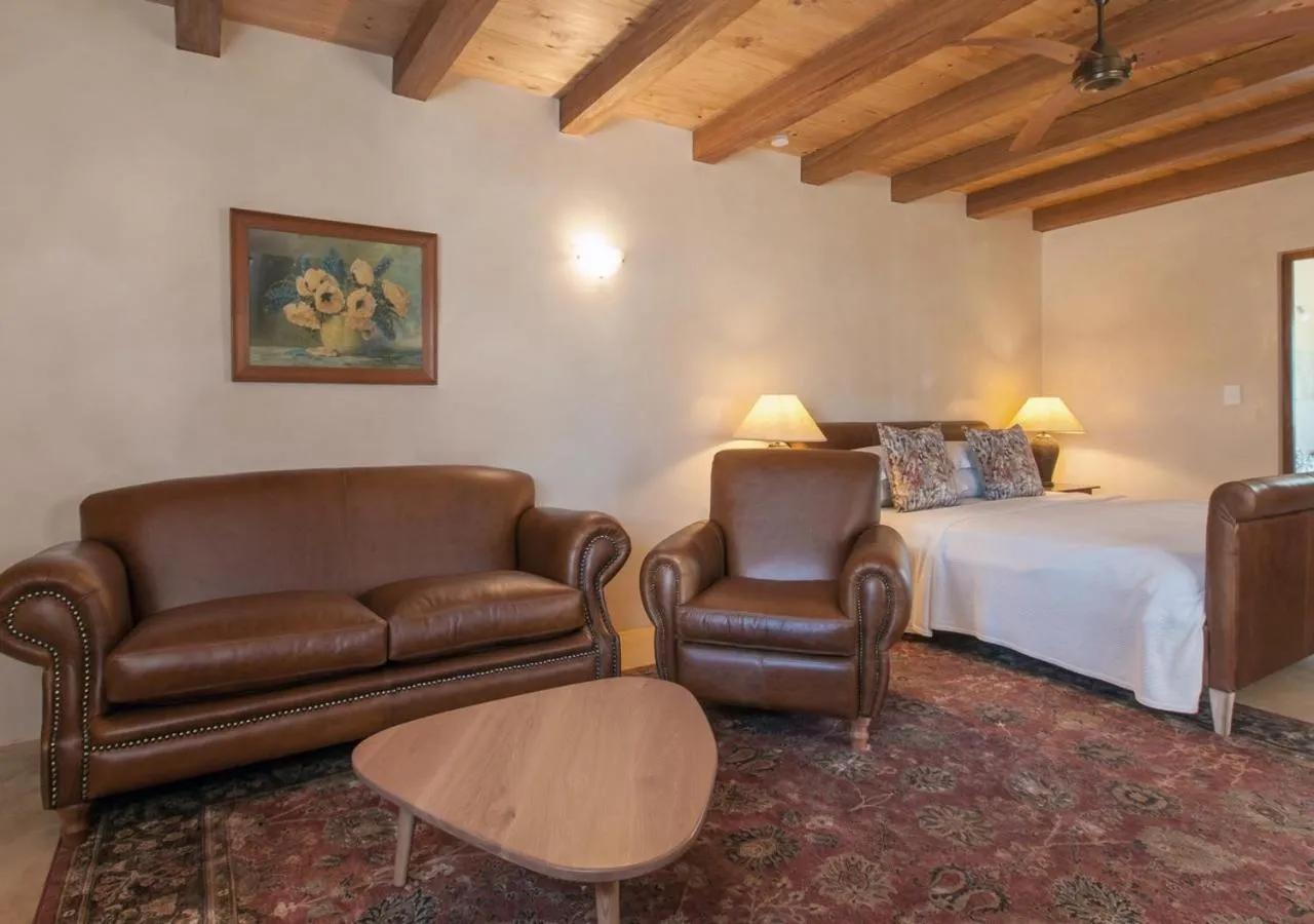 Living room, Bed in Hotel Roosje van de Kaap