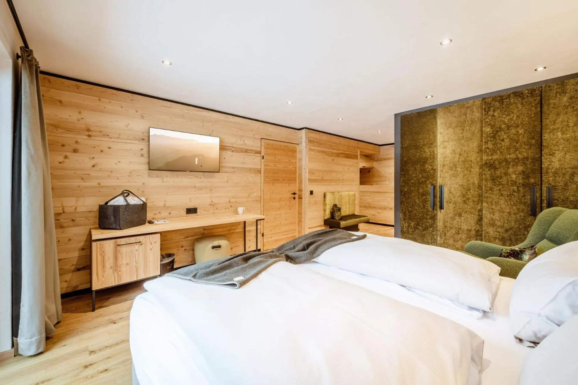 Bed in Almwelt Austria