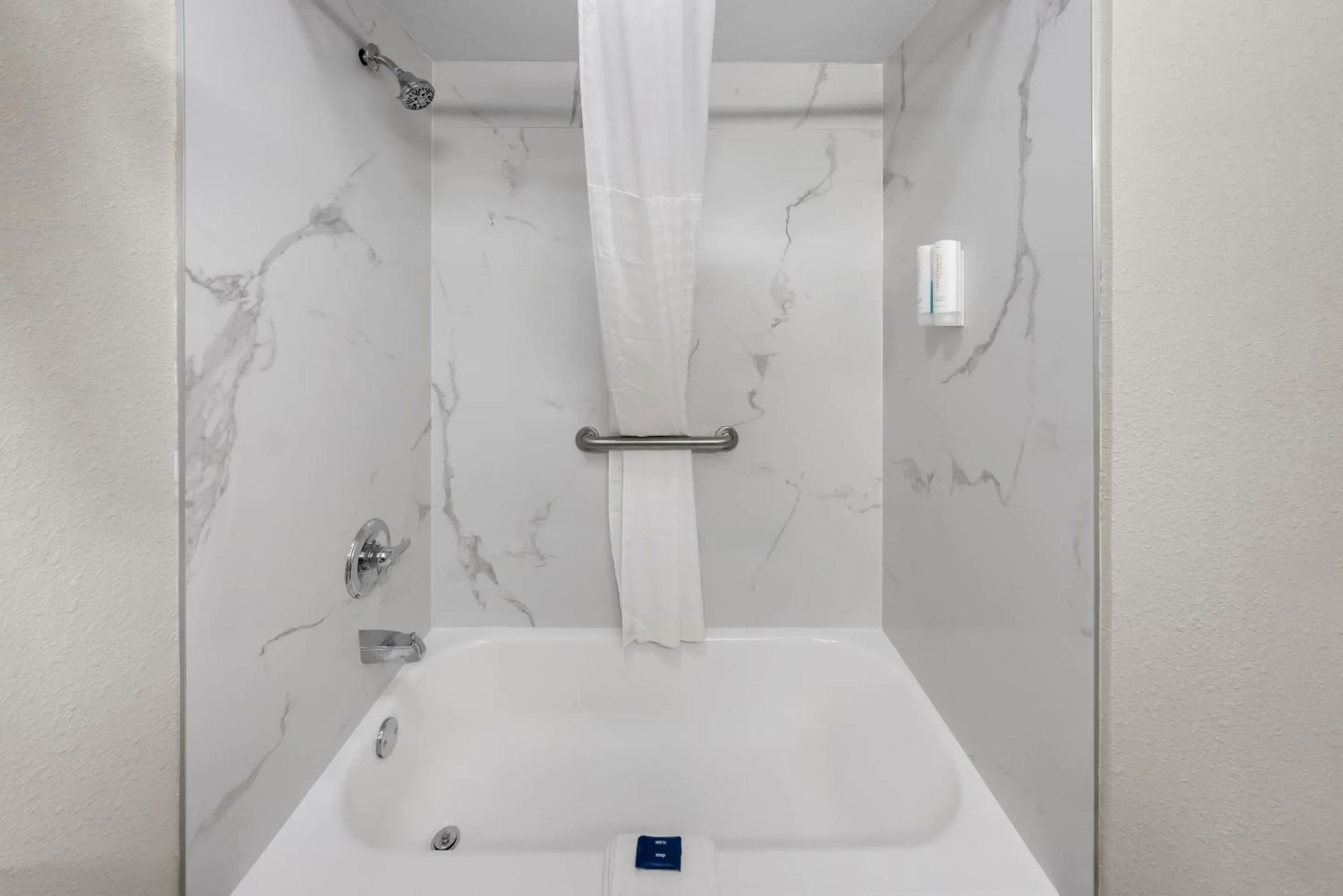 Bedroom in Park Inn by Radisson