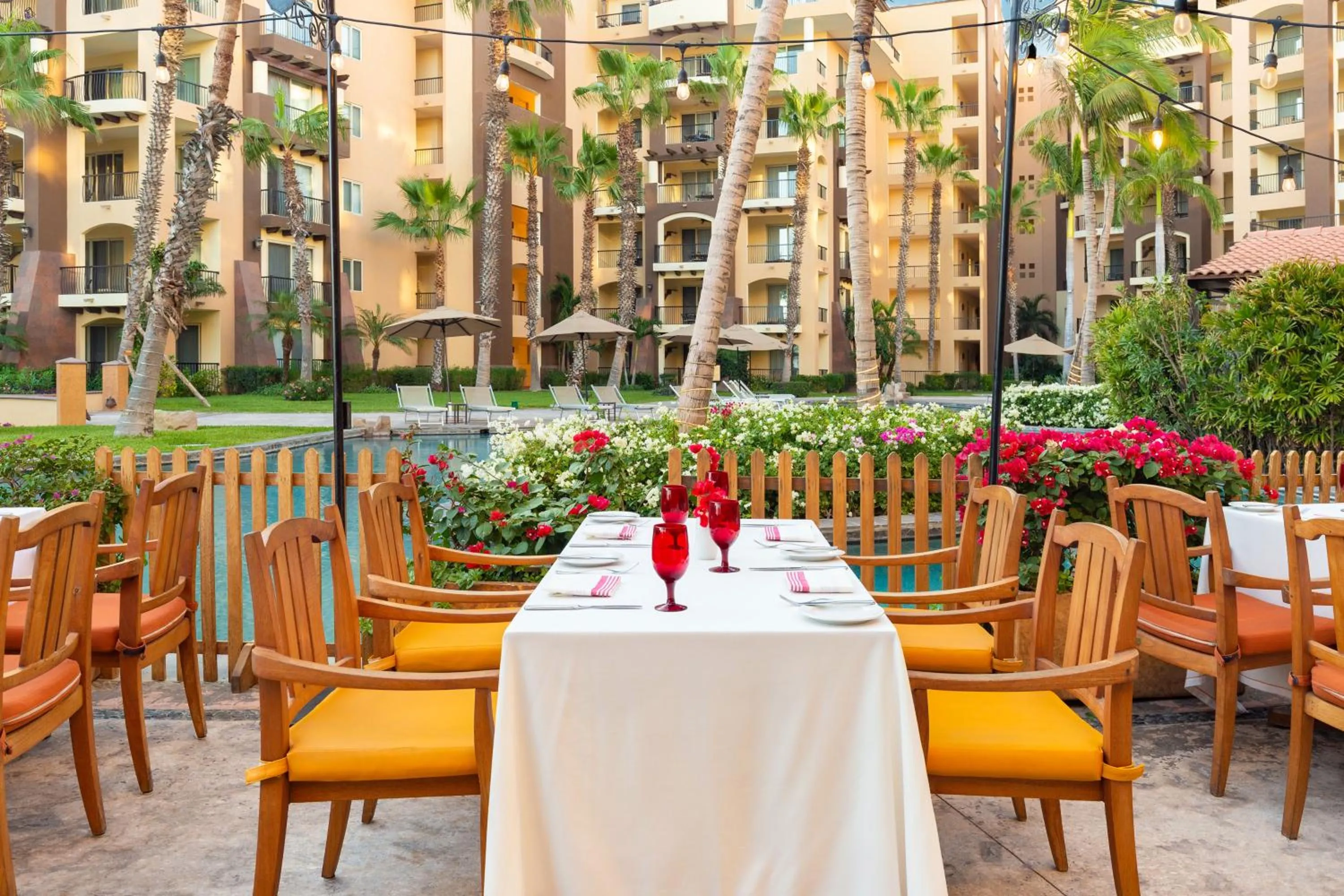 Restaurant/places to eat in Villa del Arco Beach Resort & Spa