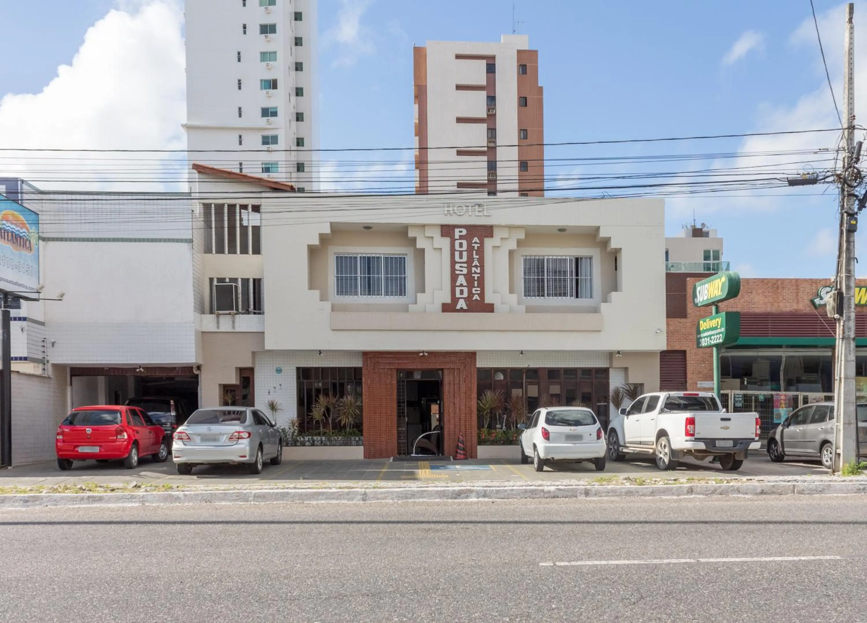 Facade/entrance in Hotel Pousada Atlântica