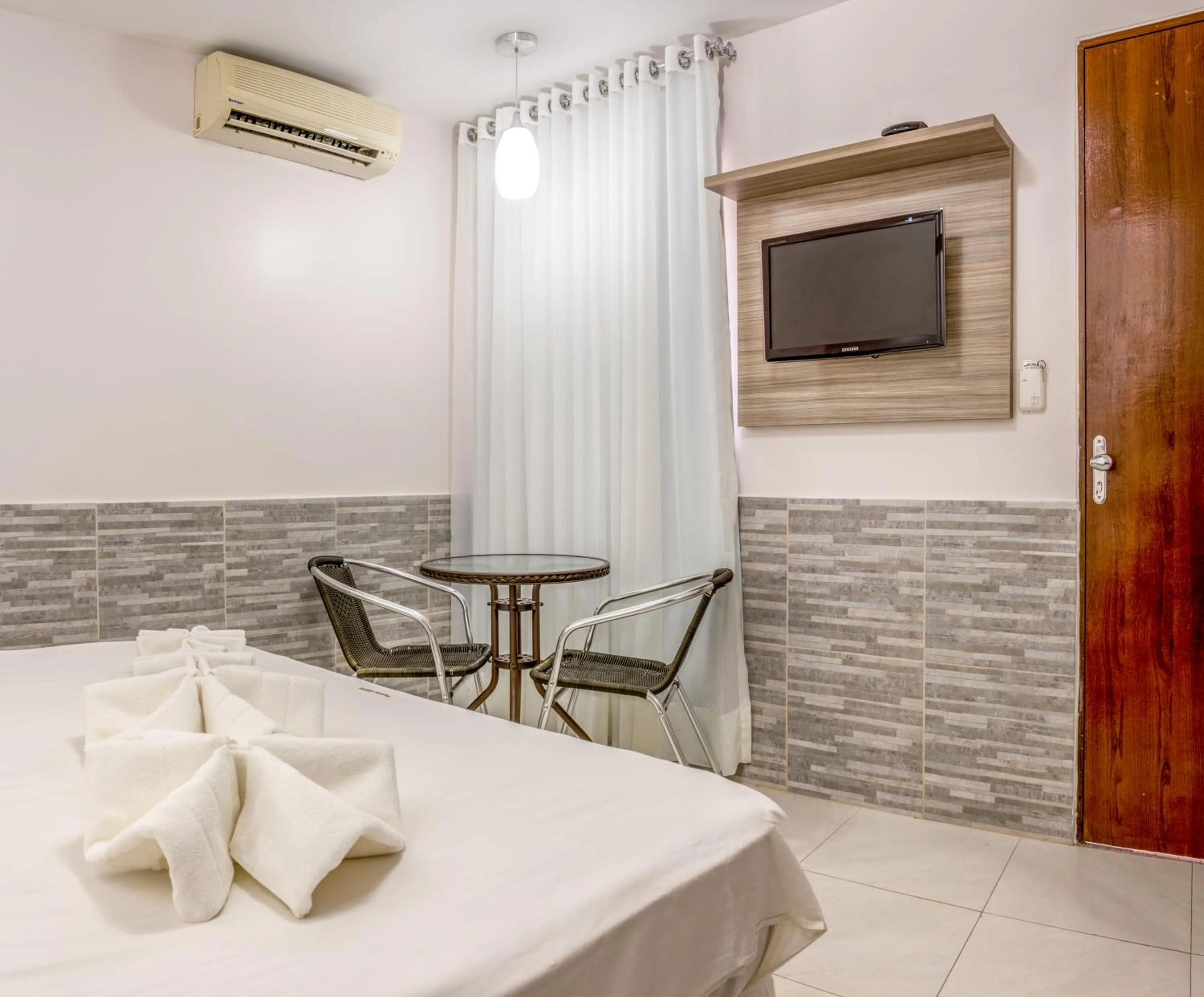 Photo of the whole room in Hotel Pousada Atlântica