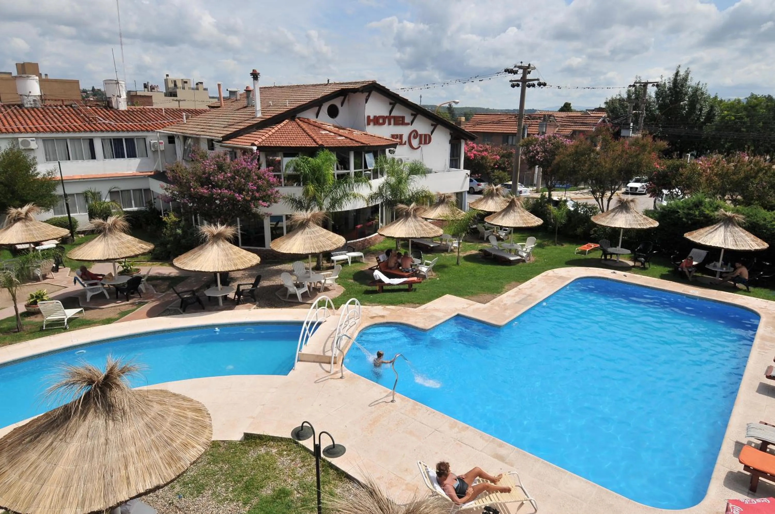 Swimming pool in Hotel El Cid