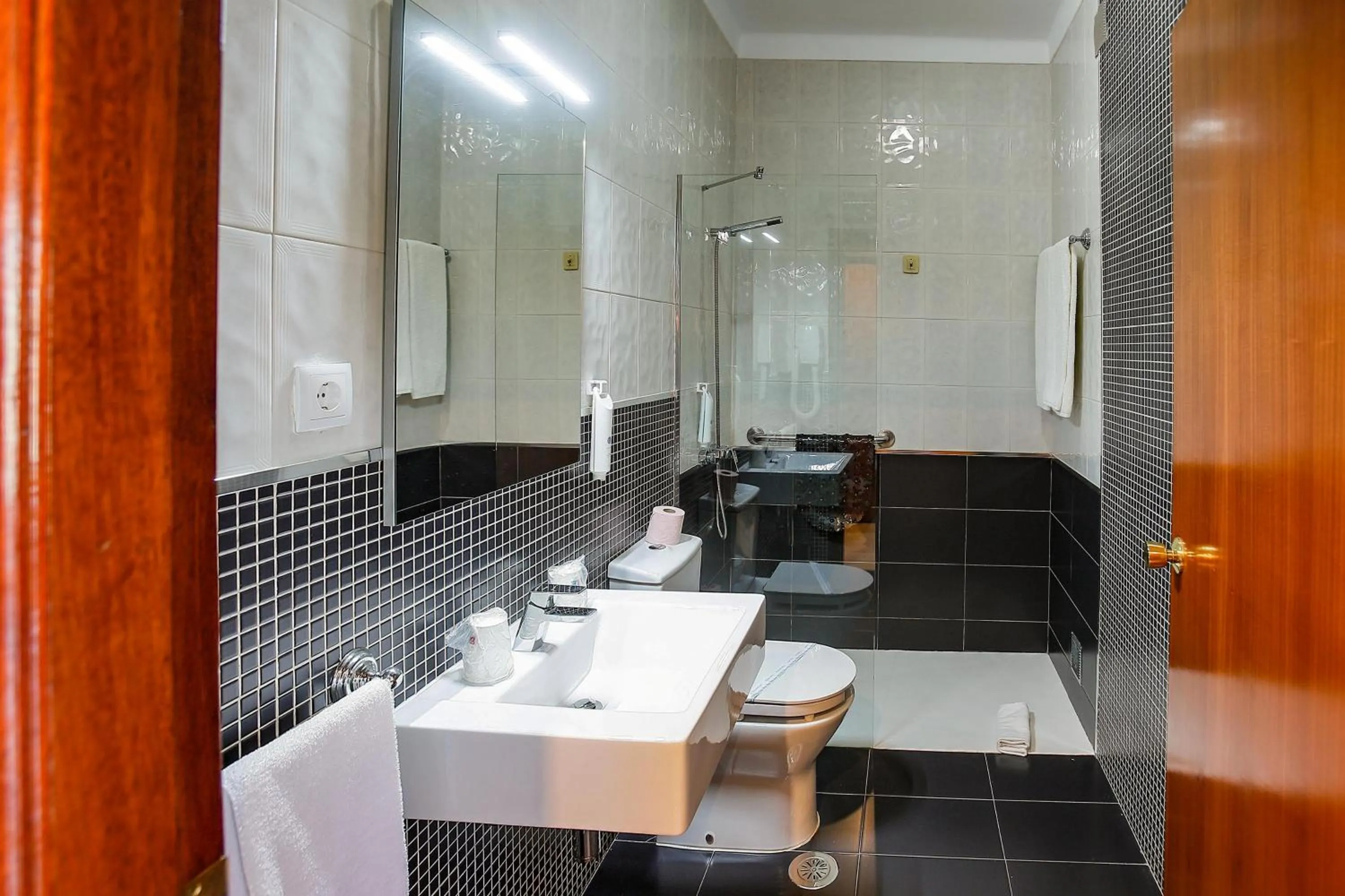 Bathroom in Hotel Boavista I