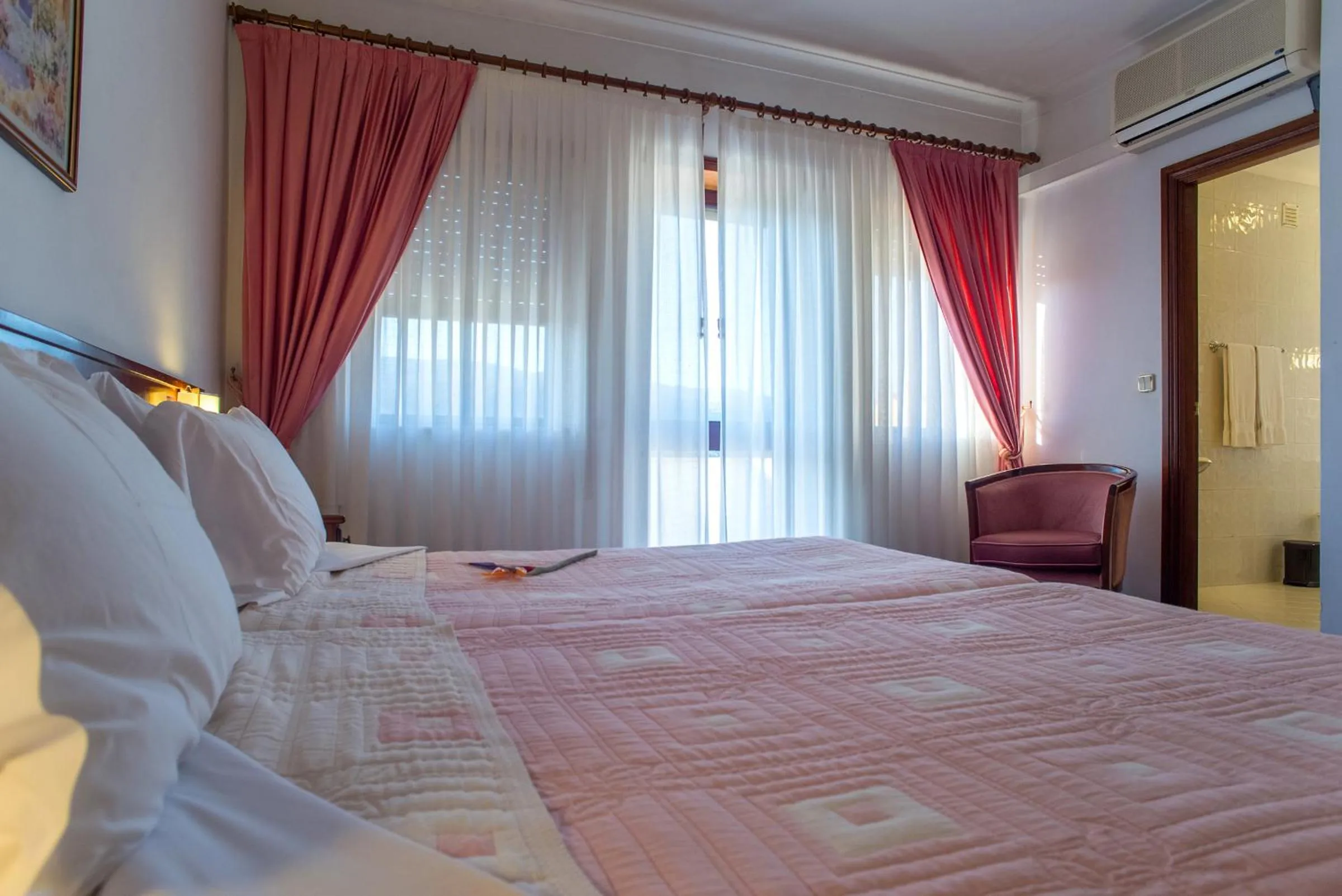 Bedroom, Bed in Hotel Boavista I