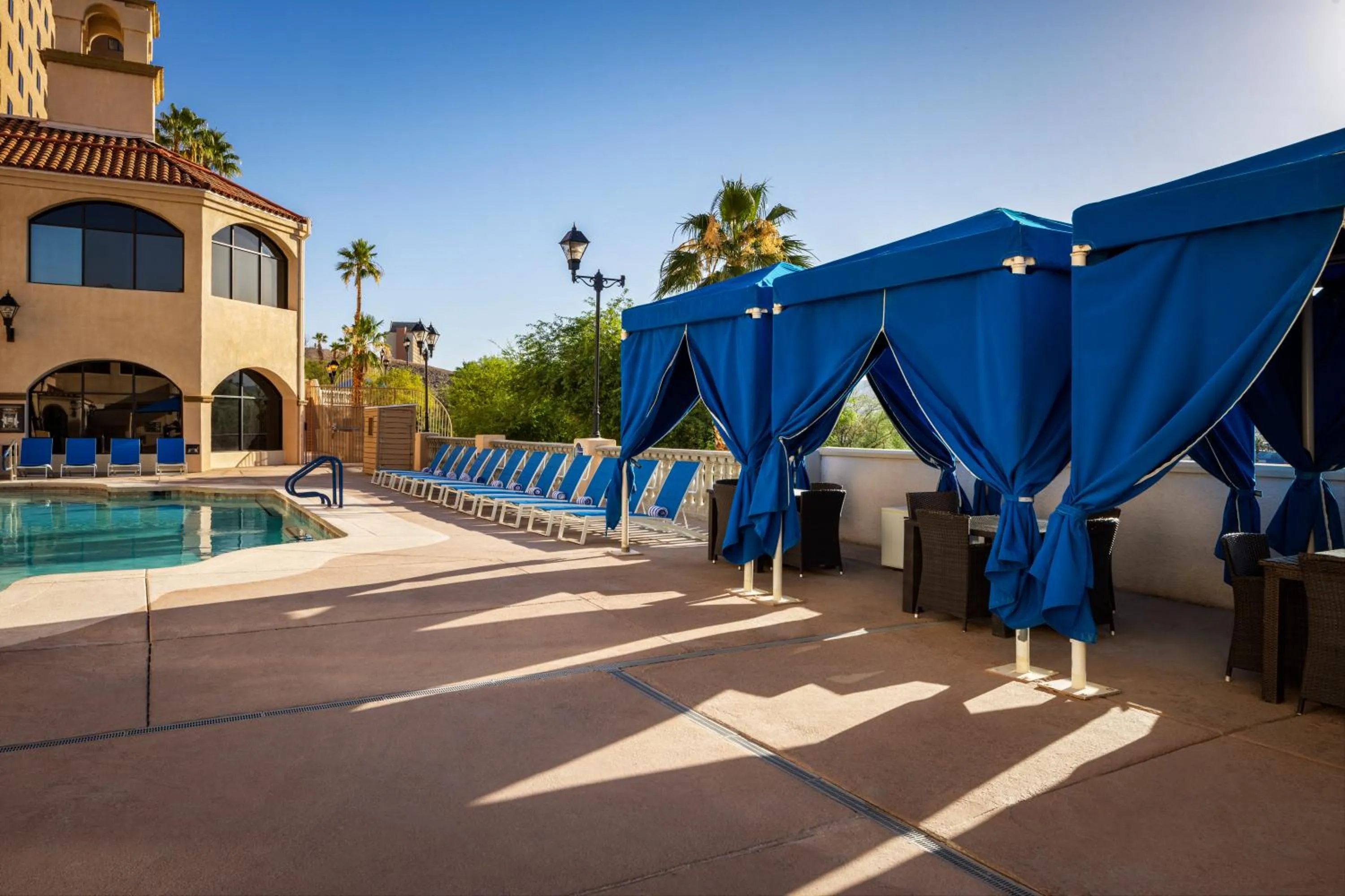 Pool view in Harrah's Laughlin, A Caesars Destination