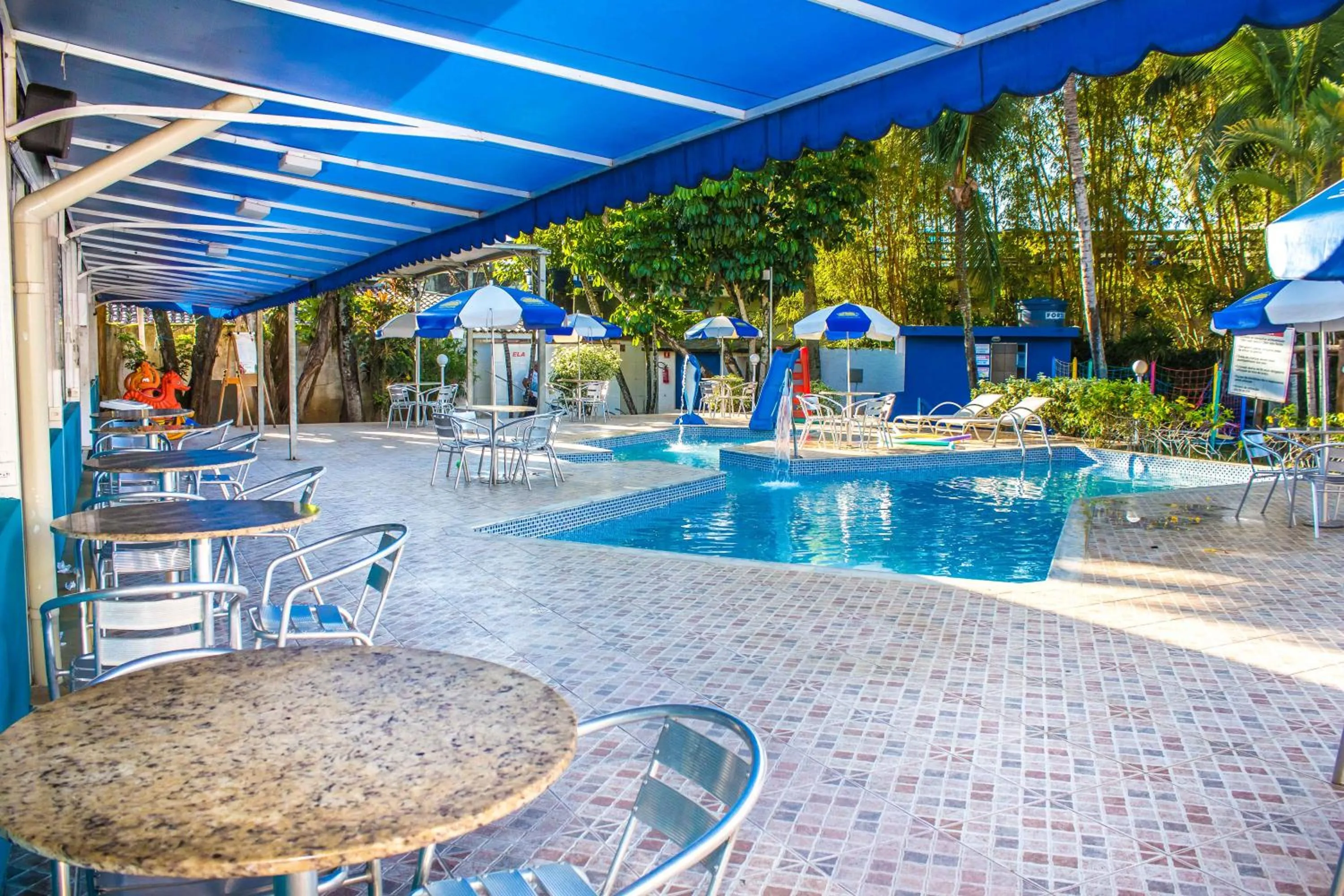 Swimming pool in Hotel Pousada Vivendas do Sol e Mar