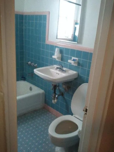 Collins Avenue Hostel