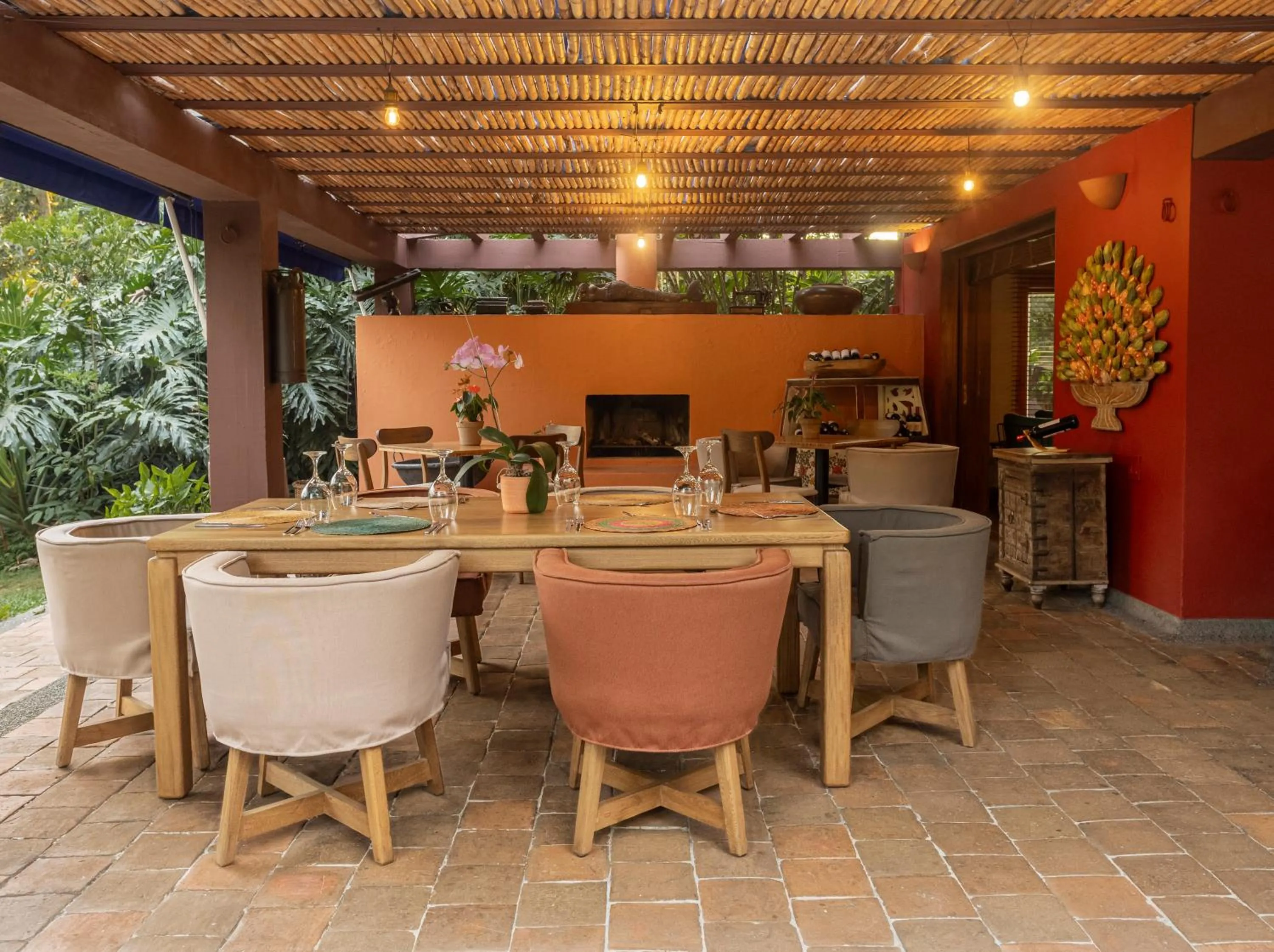 Restaurant/places to eat in Sazagua Hotel Boutique