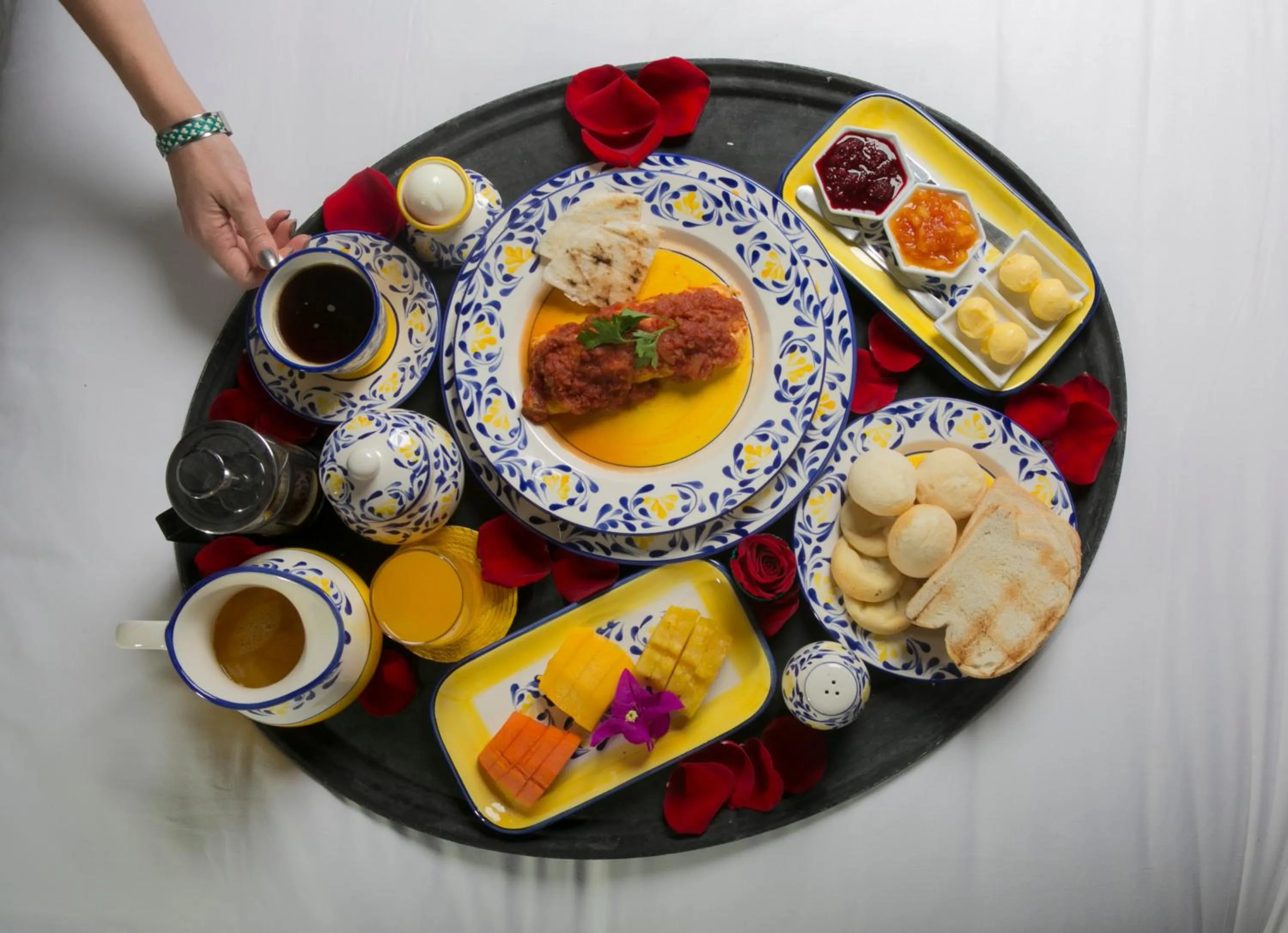 Breakfast in Sazagua Hotel Boutique