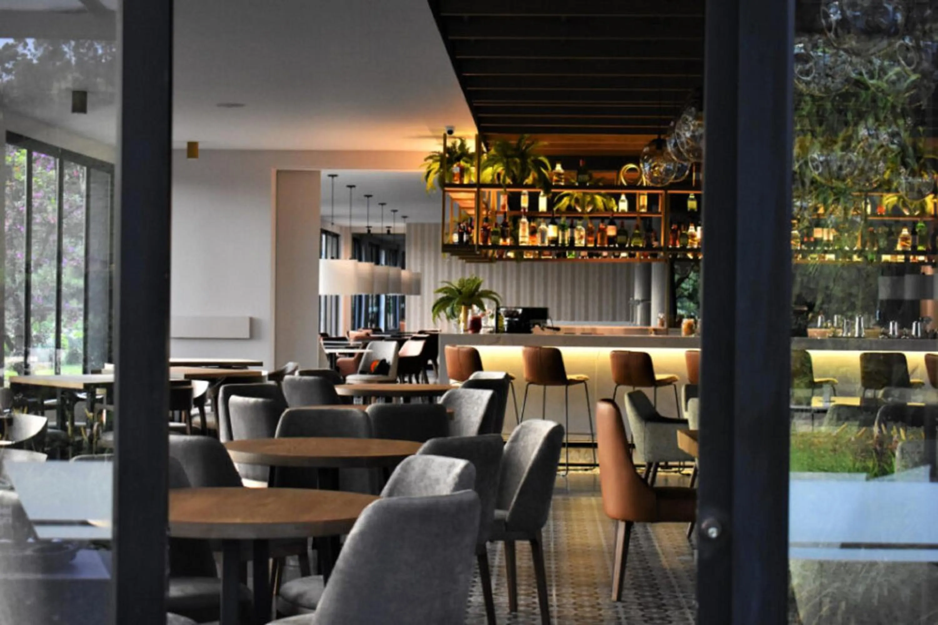 Restaurant/places to eat in Estelar Recinto Del Pensamiento Hotel Y Centro De Convenciones