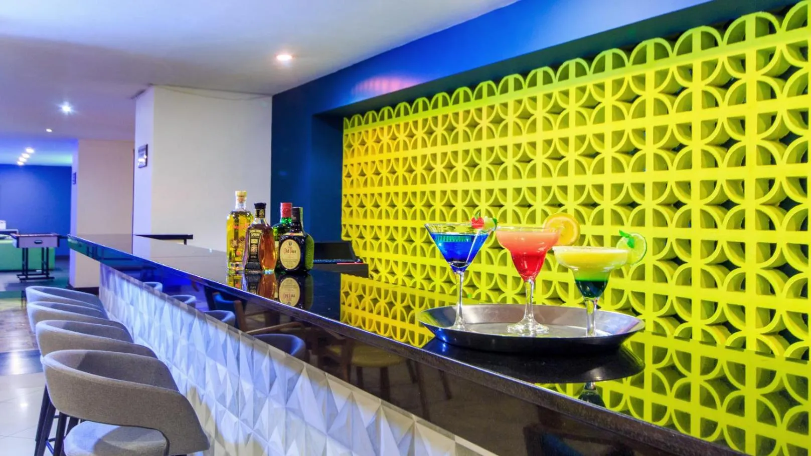 Lounge or bar in Pop Art Hotel Las Colinas Manizales