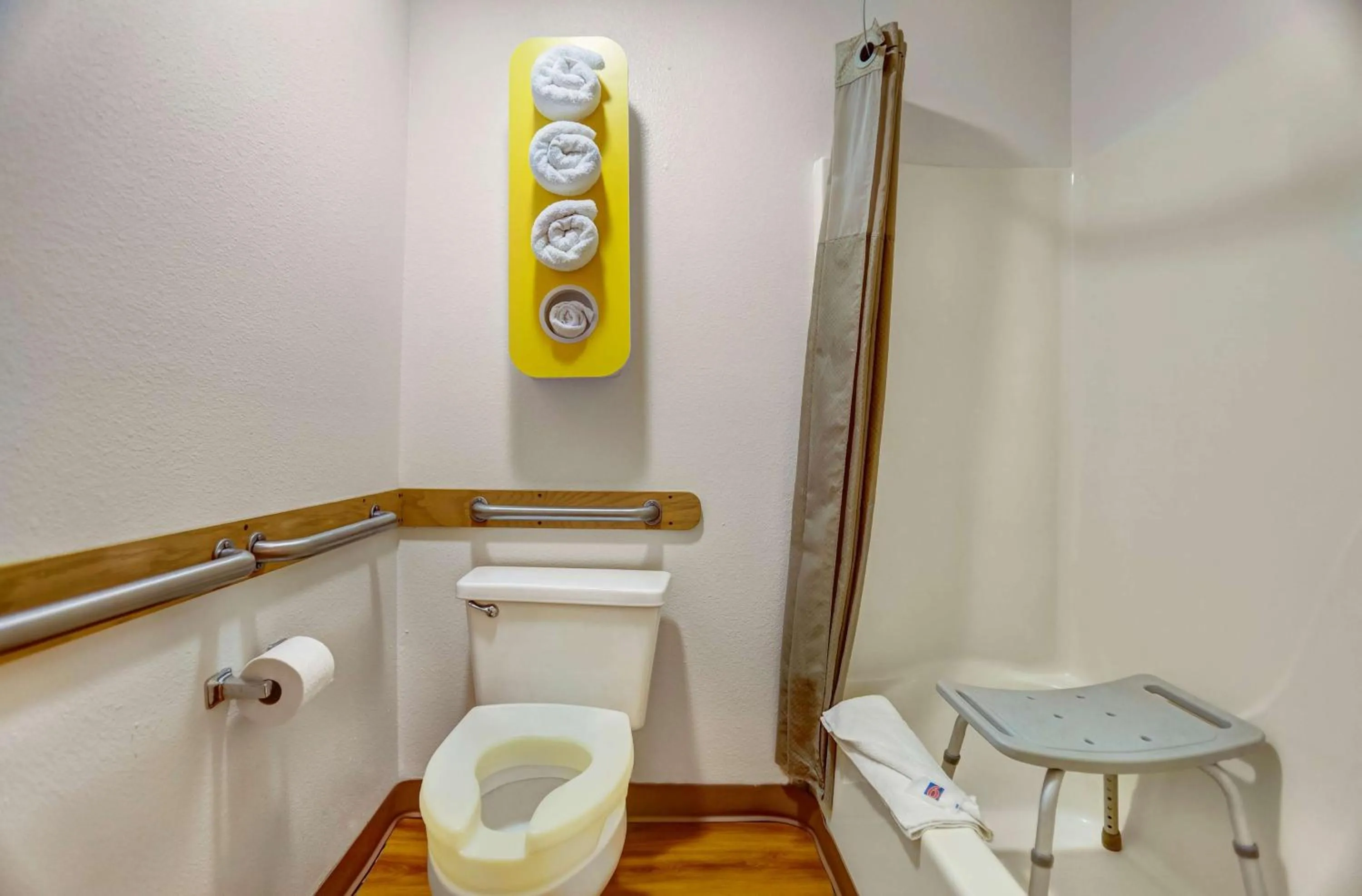 Photo of the whole room in Motel 6-Truth Or Consequences, NM