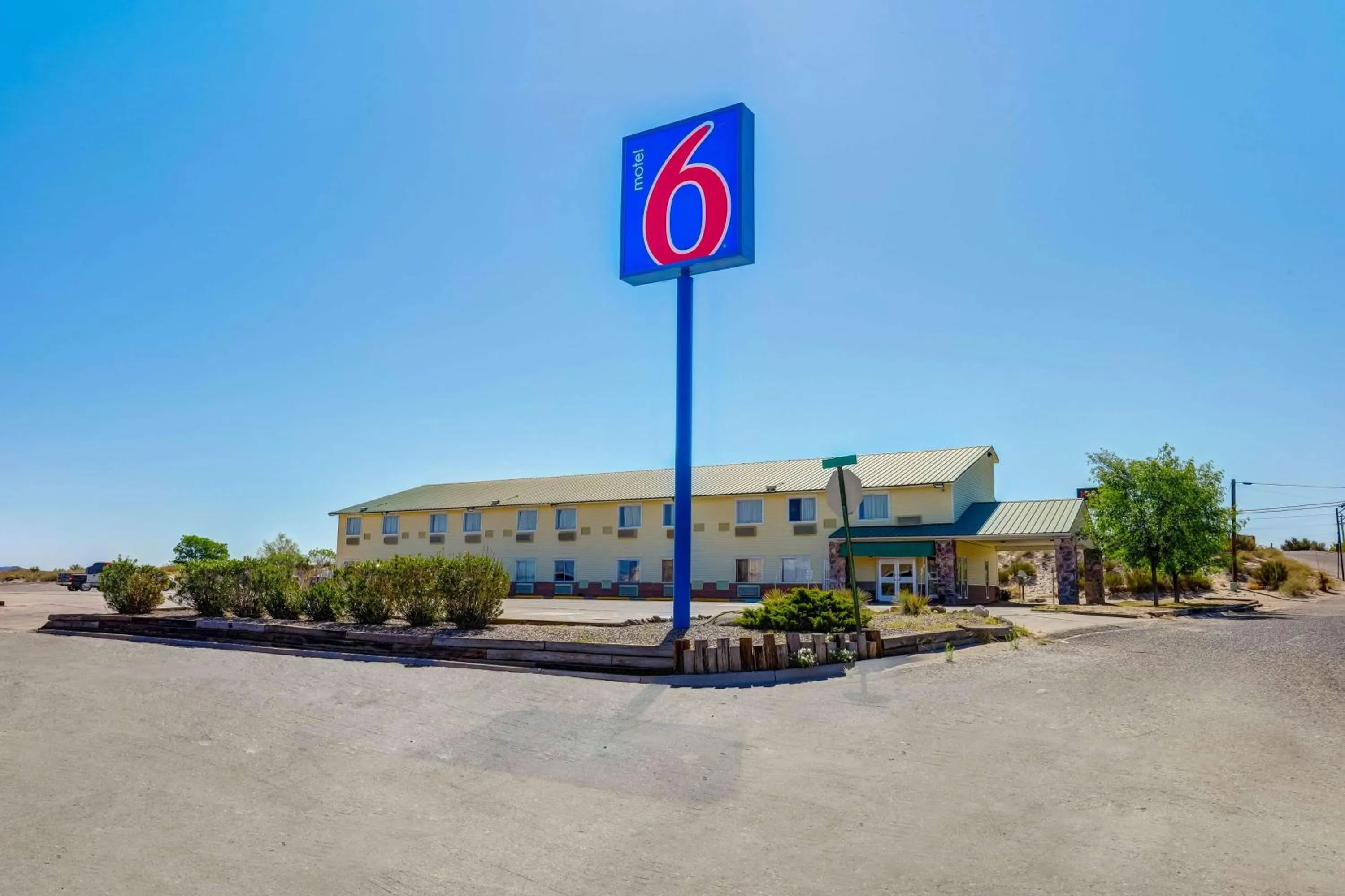Property building in Motel 6-Truth Or Consequences, NM