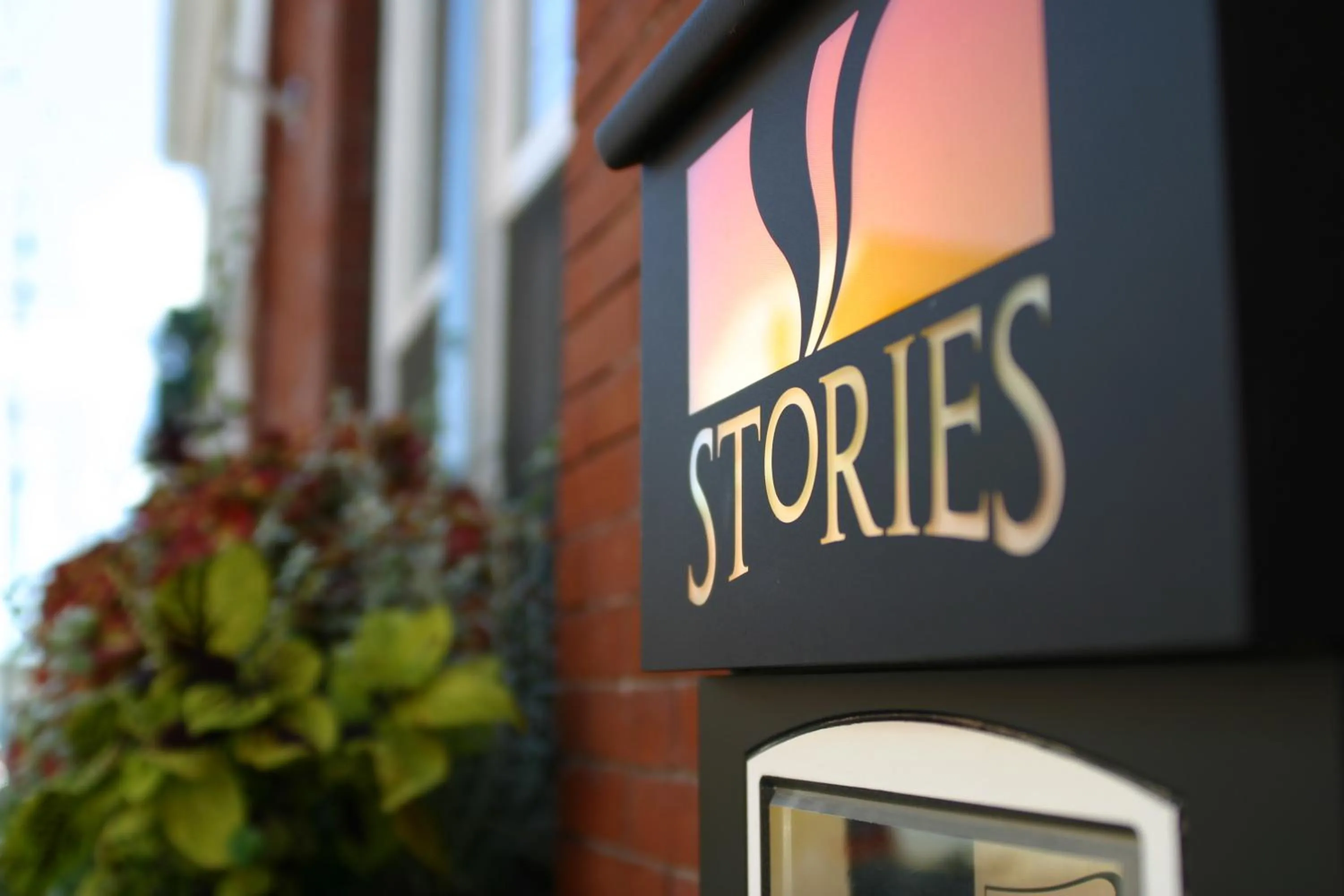 Restaurant/places to eat in The Halliburton