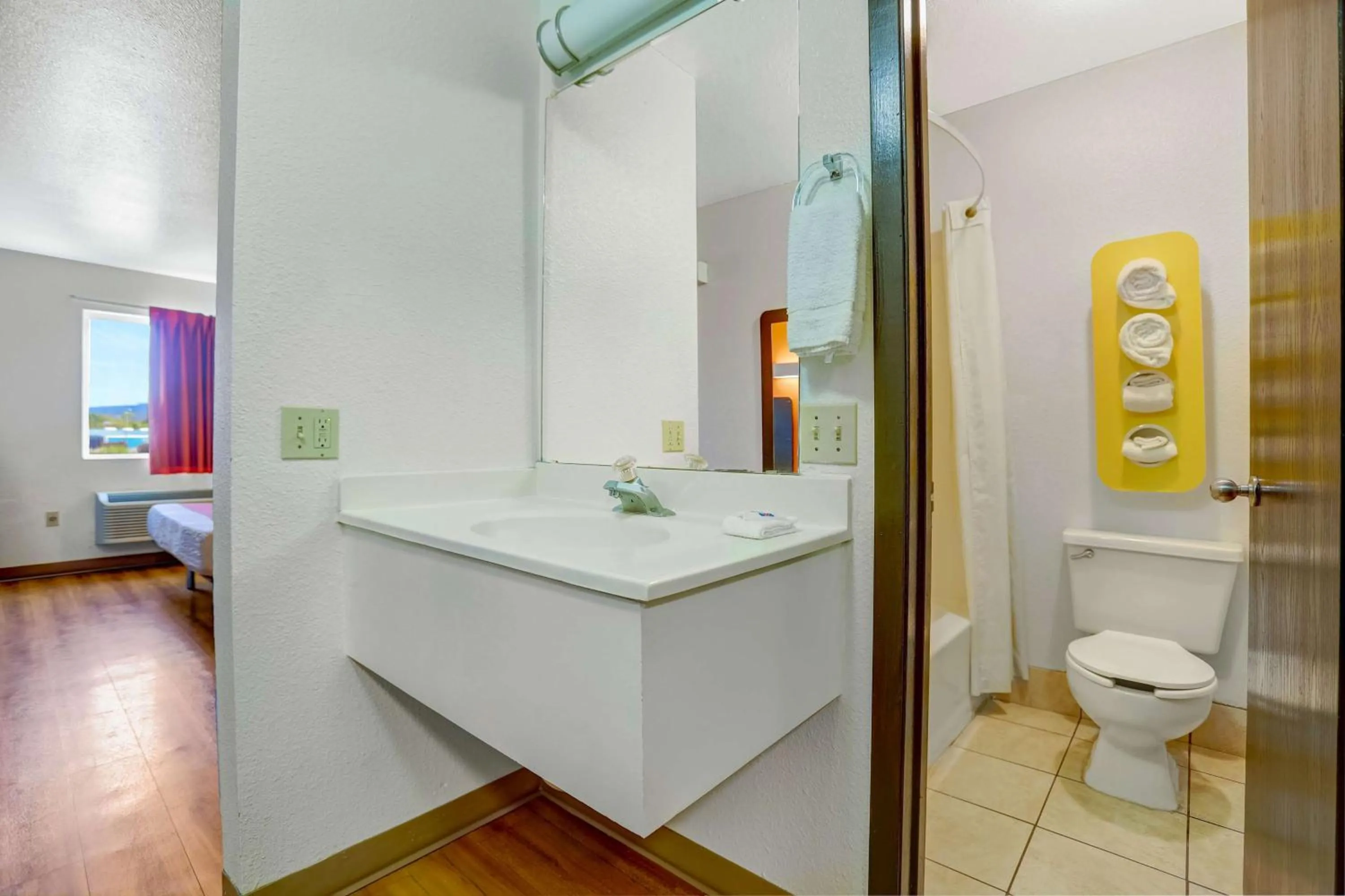 Photo of the whole room in Motel 6-Silver City, NM