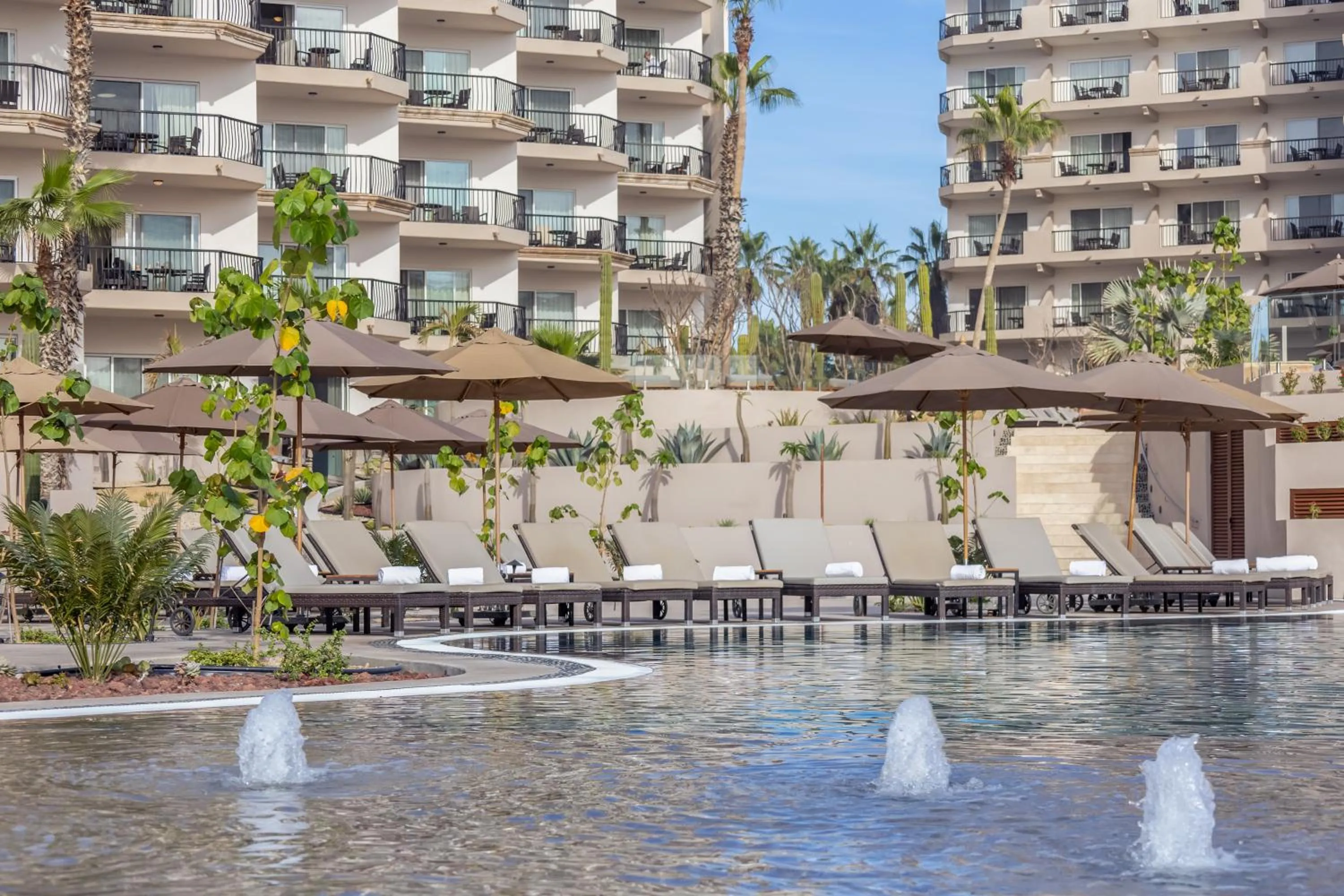 Swimming pool in Villa del Palmar Beach Resort & Spa