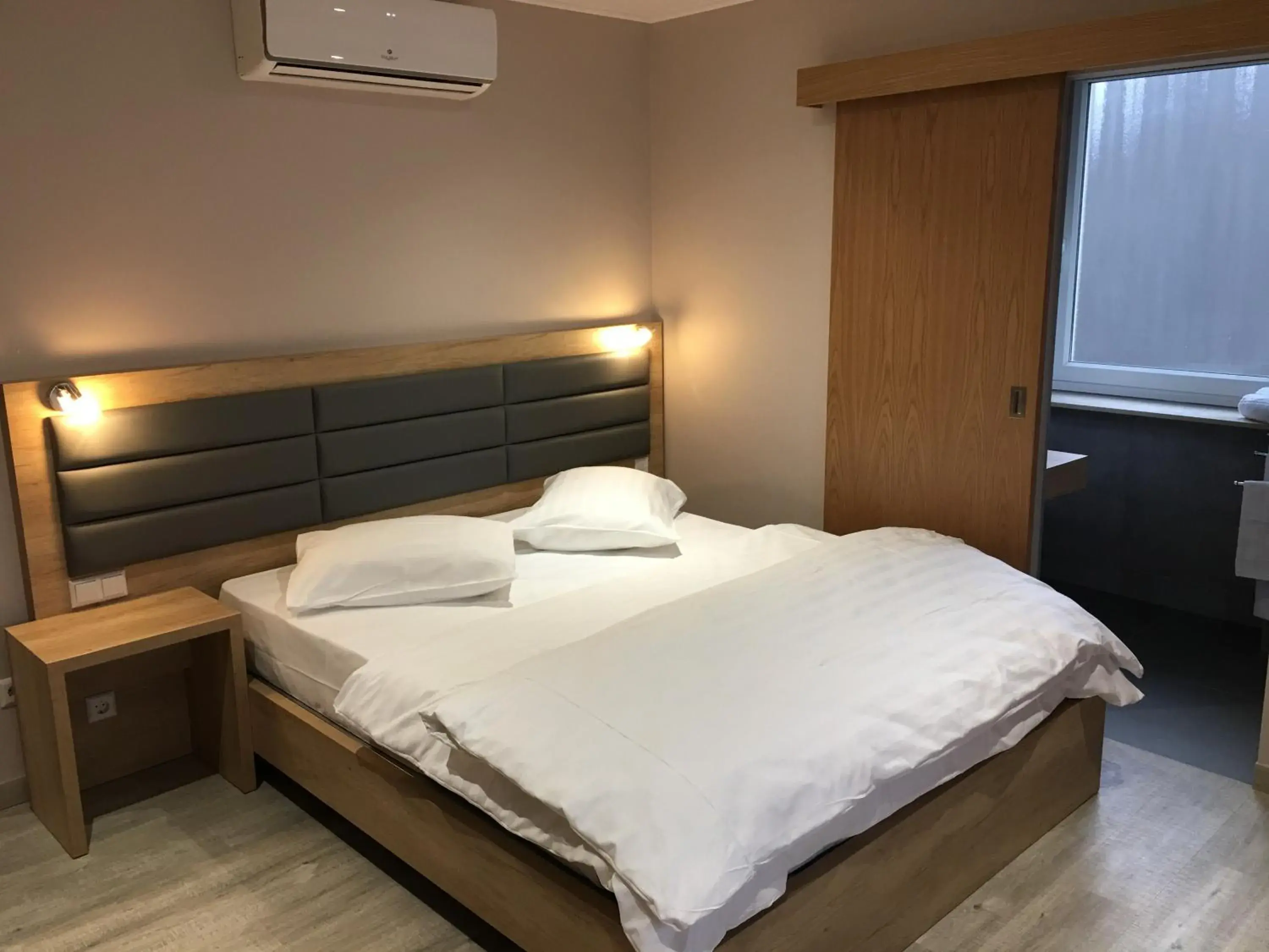 Double Room in Auberge La Veranda Double Room in Auberge La Veranda