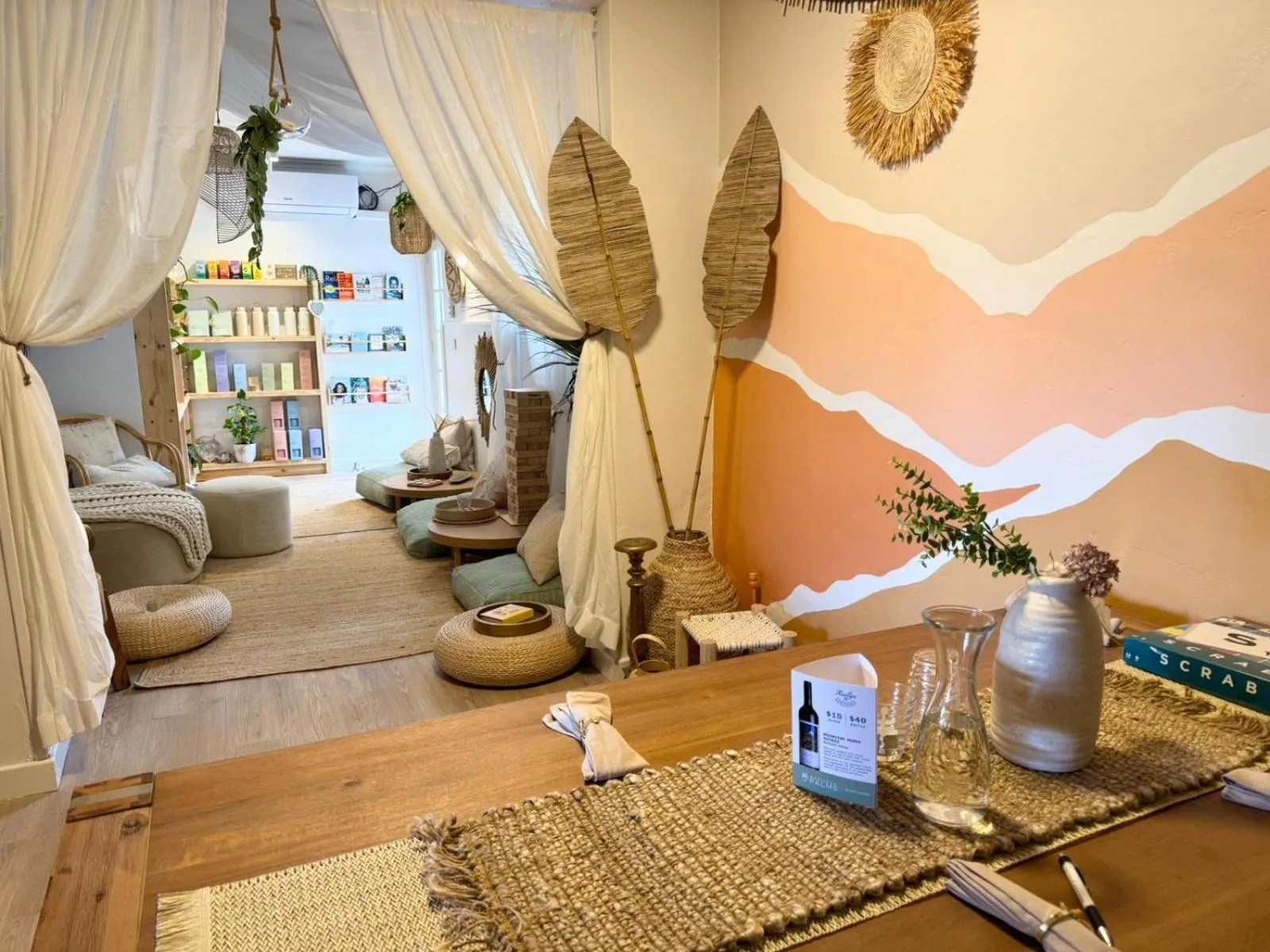 Communal lounge/ TV room in Barossa Palms Motel