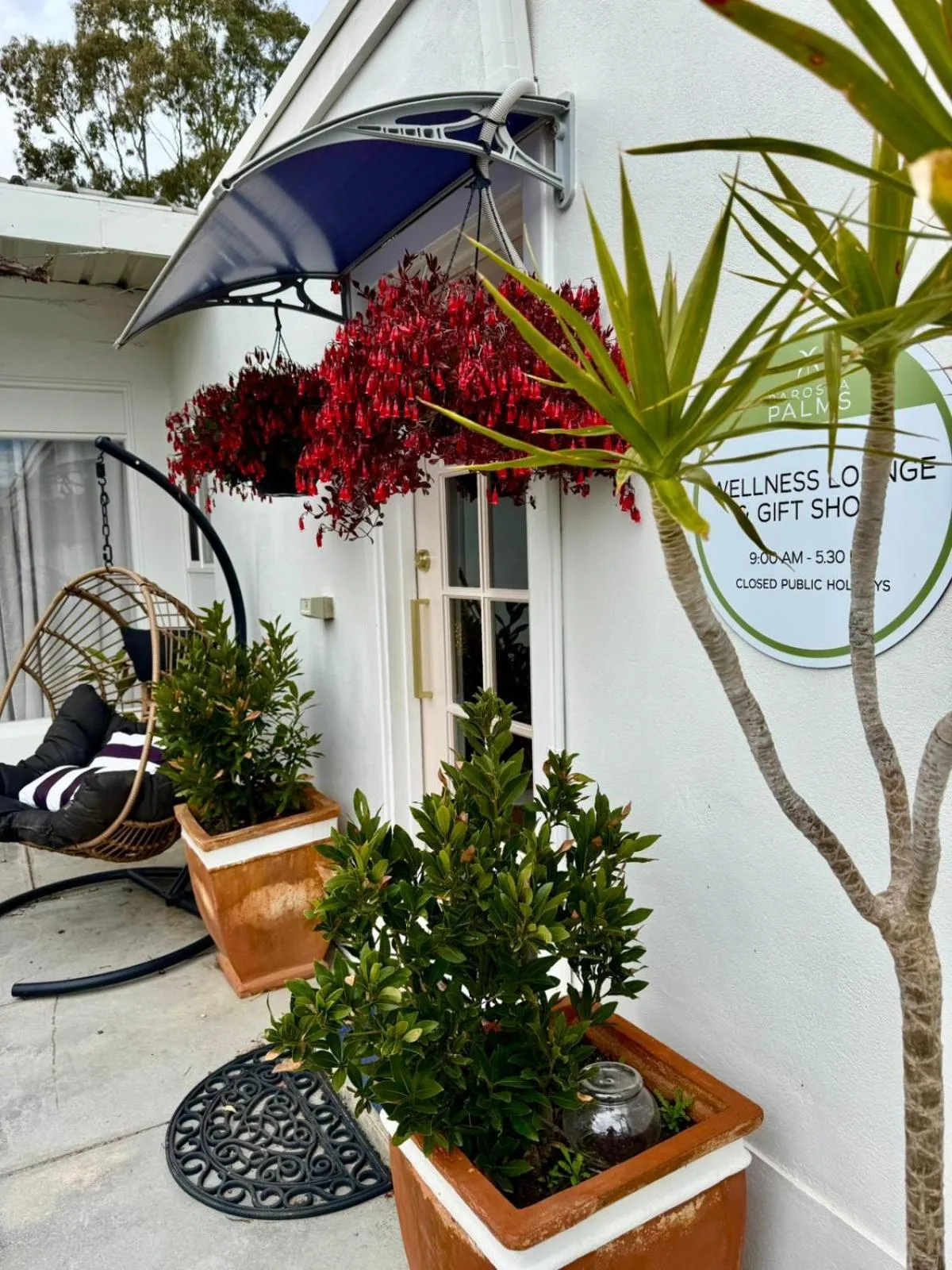 Communal lounge/ TV room in Barossa Palms Motel