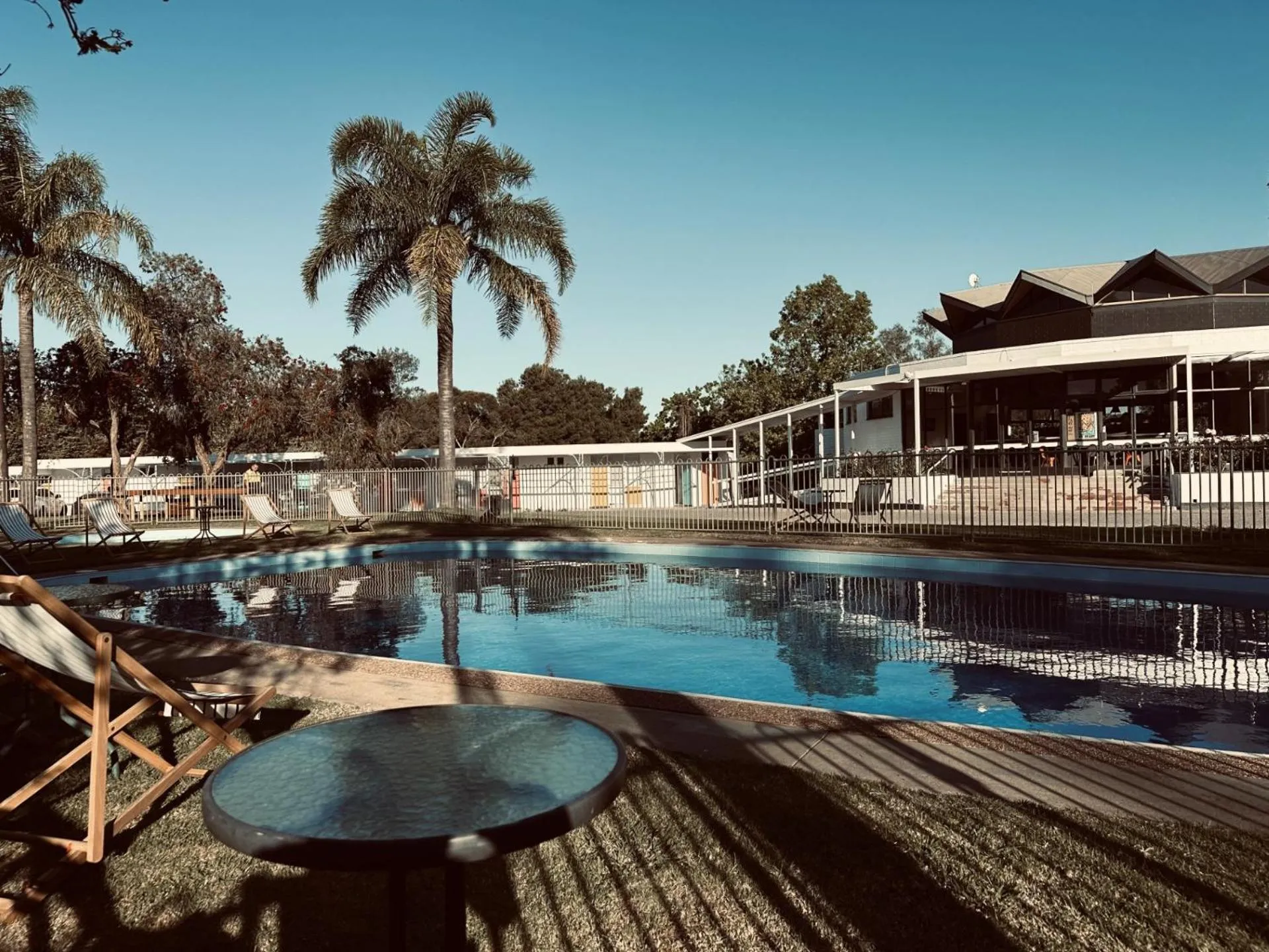Swimming pool in Lyndoch Hill