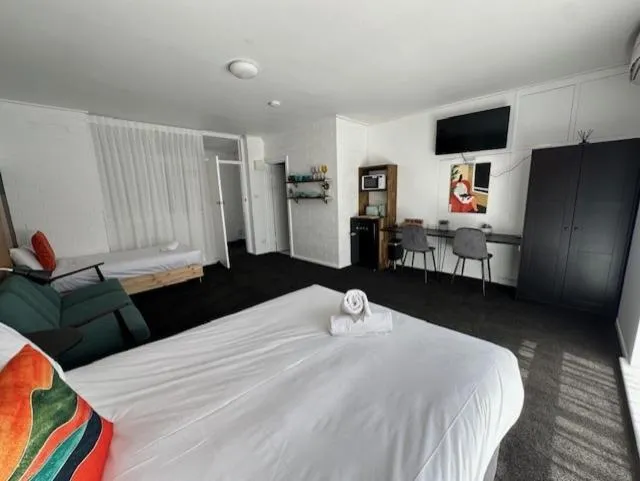 Bedroom, Bed in Lyndoch Hill