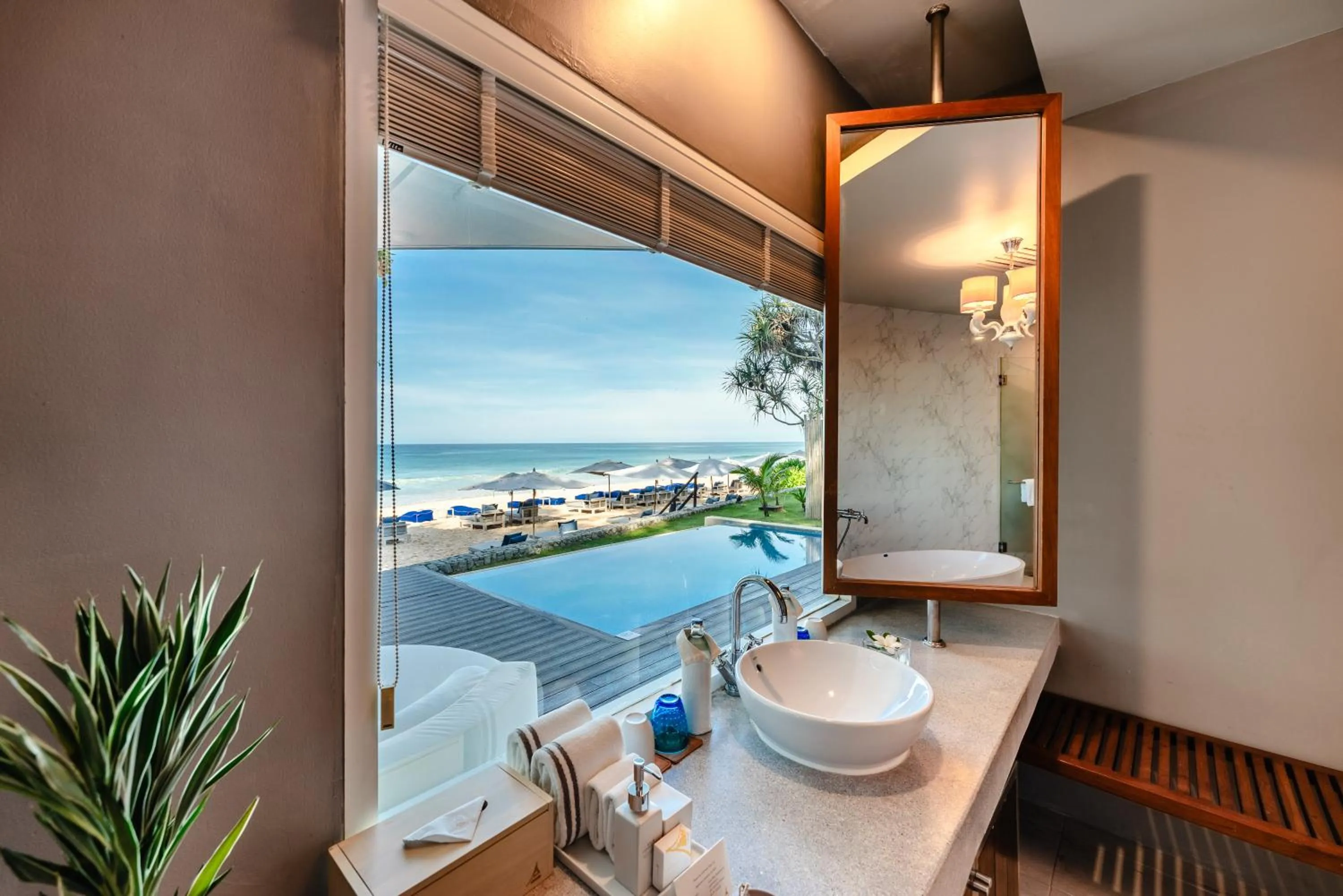 Bathroom in Aleenta Phuket - Phang Nga - The Leading Hotels of the World