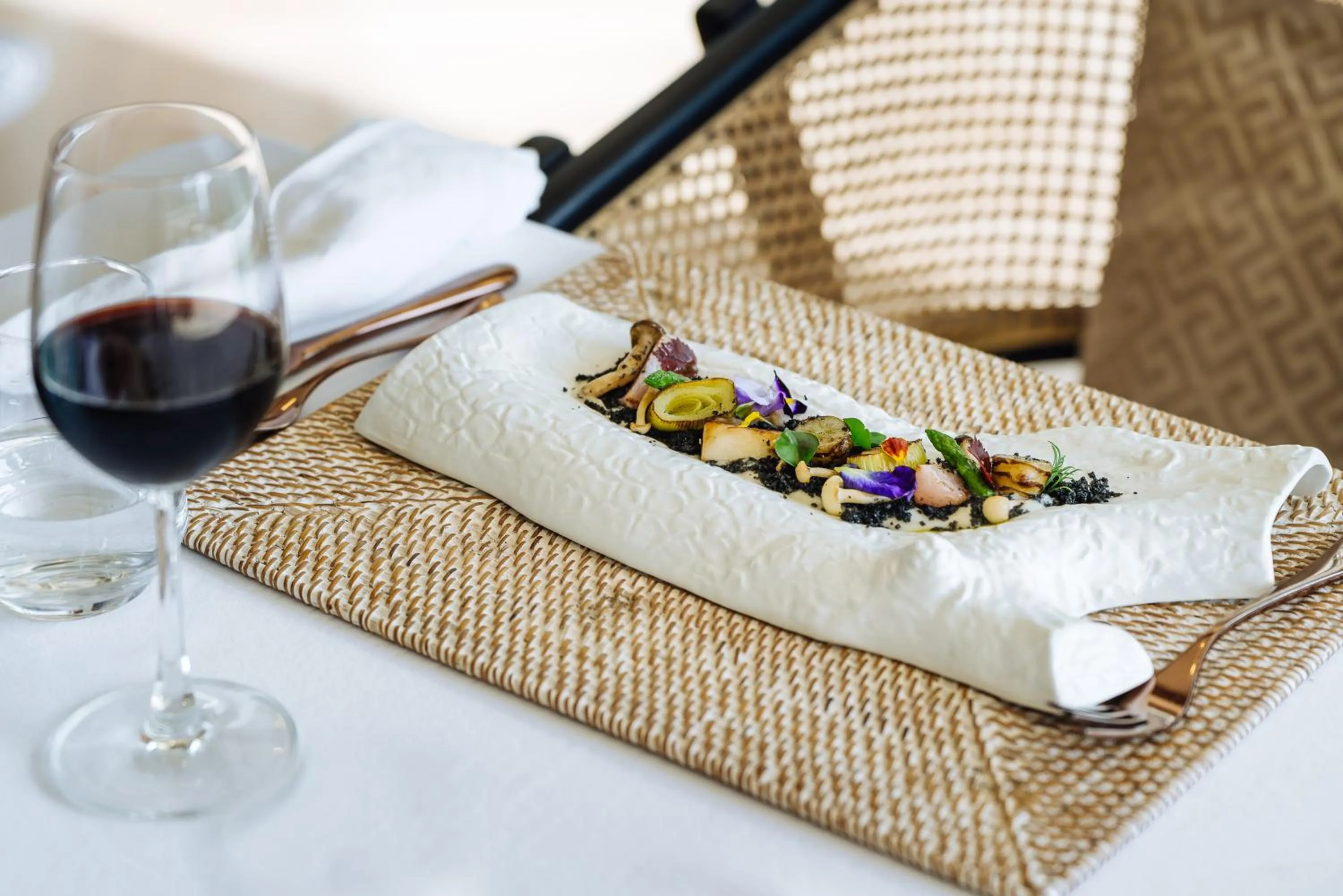 Restaurant/places to eat in Aleenta Phuket - Phang Nga - The Leading Hotels of the World