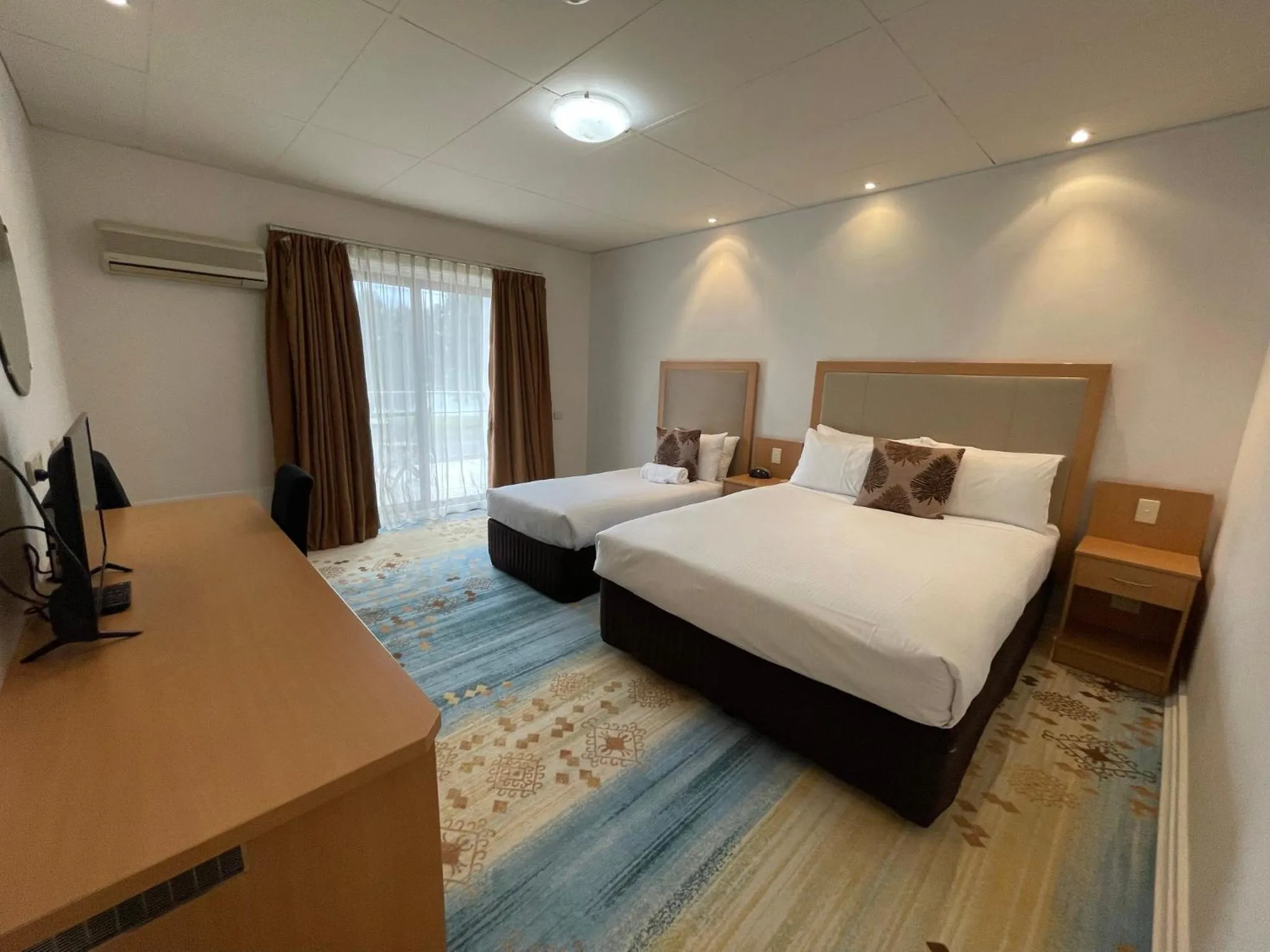 Bed in Haven Marina Motel