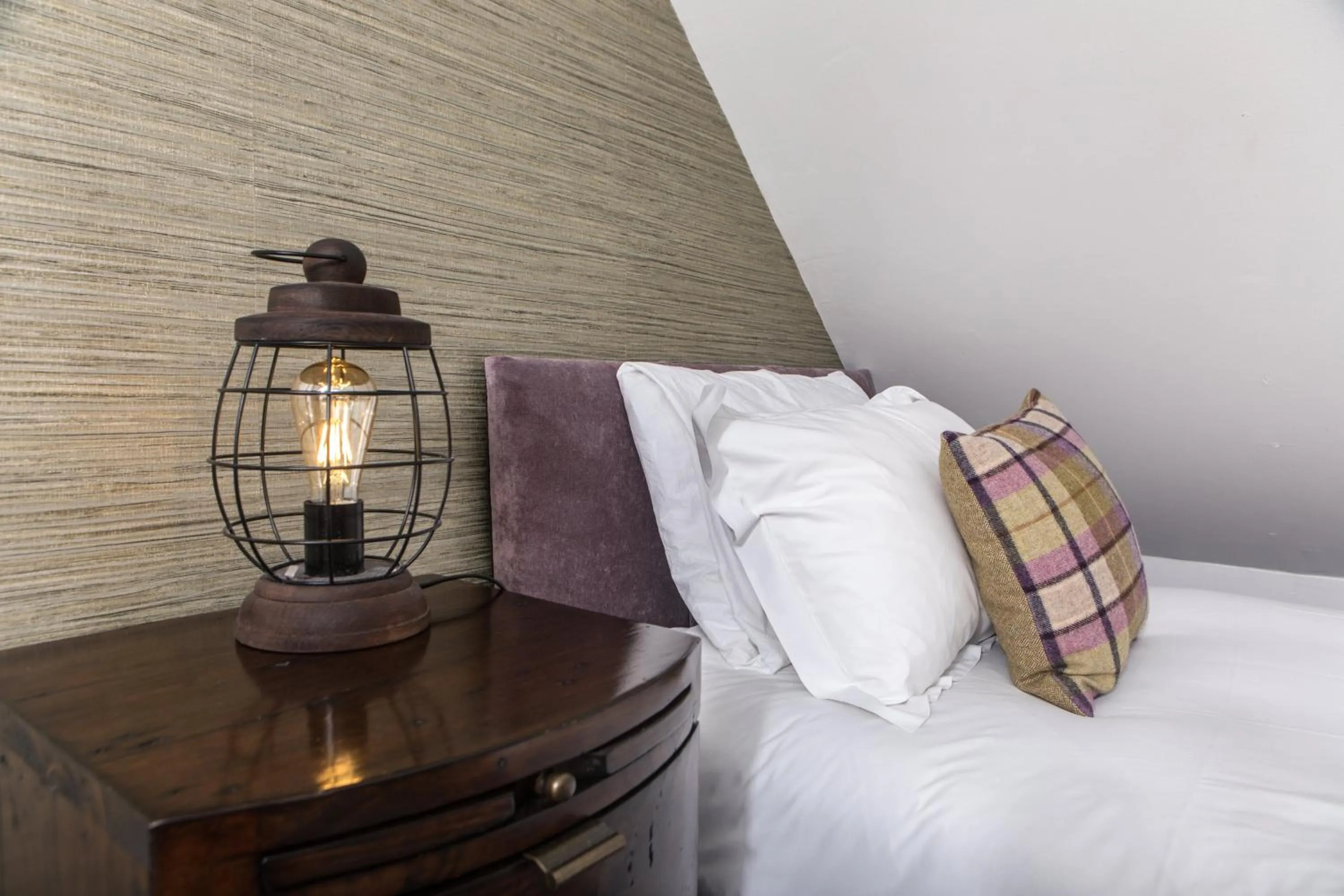 Shower in Greshornish House Hotel