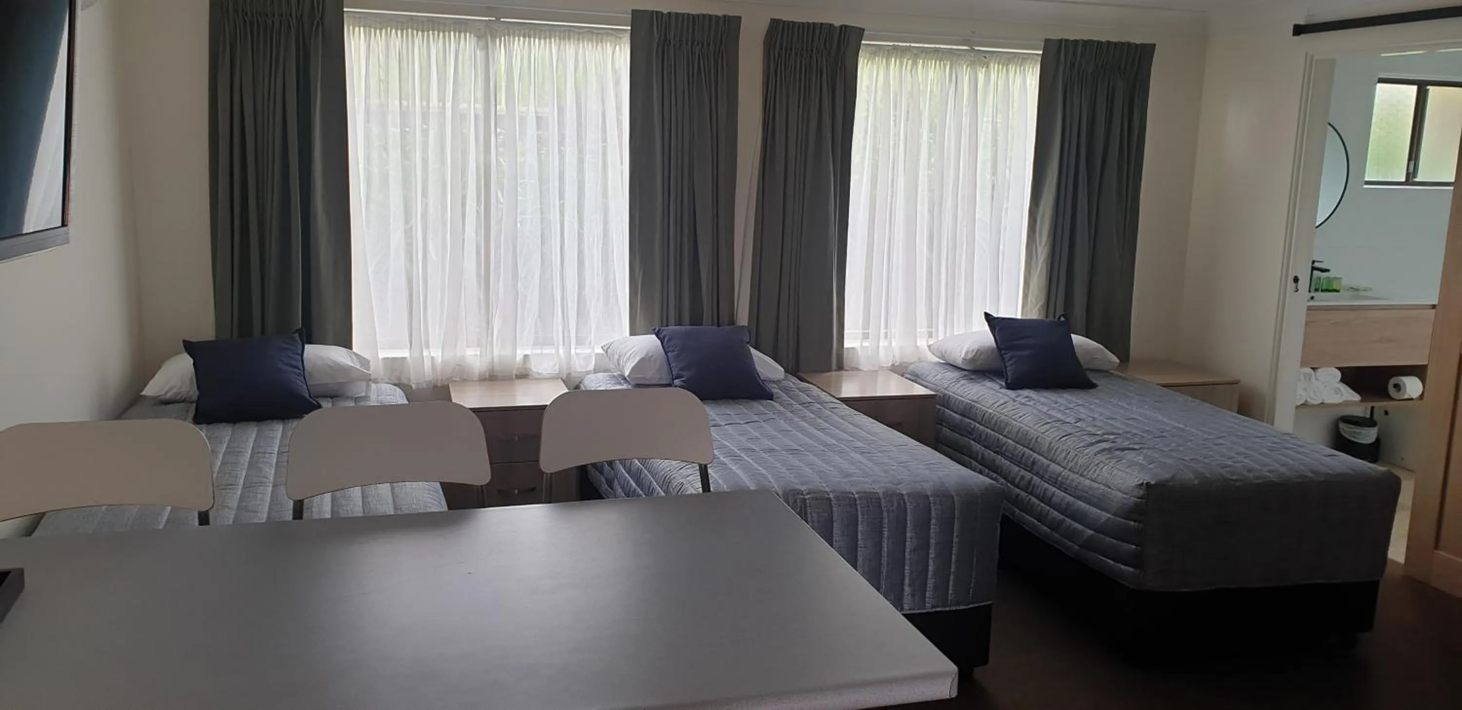 Bedroom, Bed in Sandpiper Motel Ulladulla