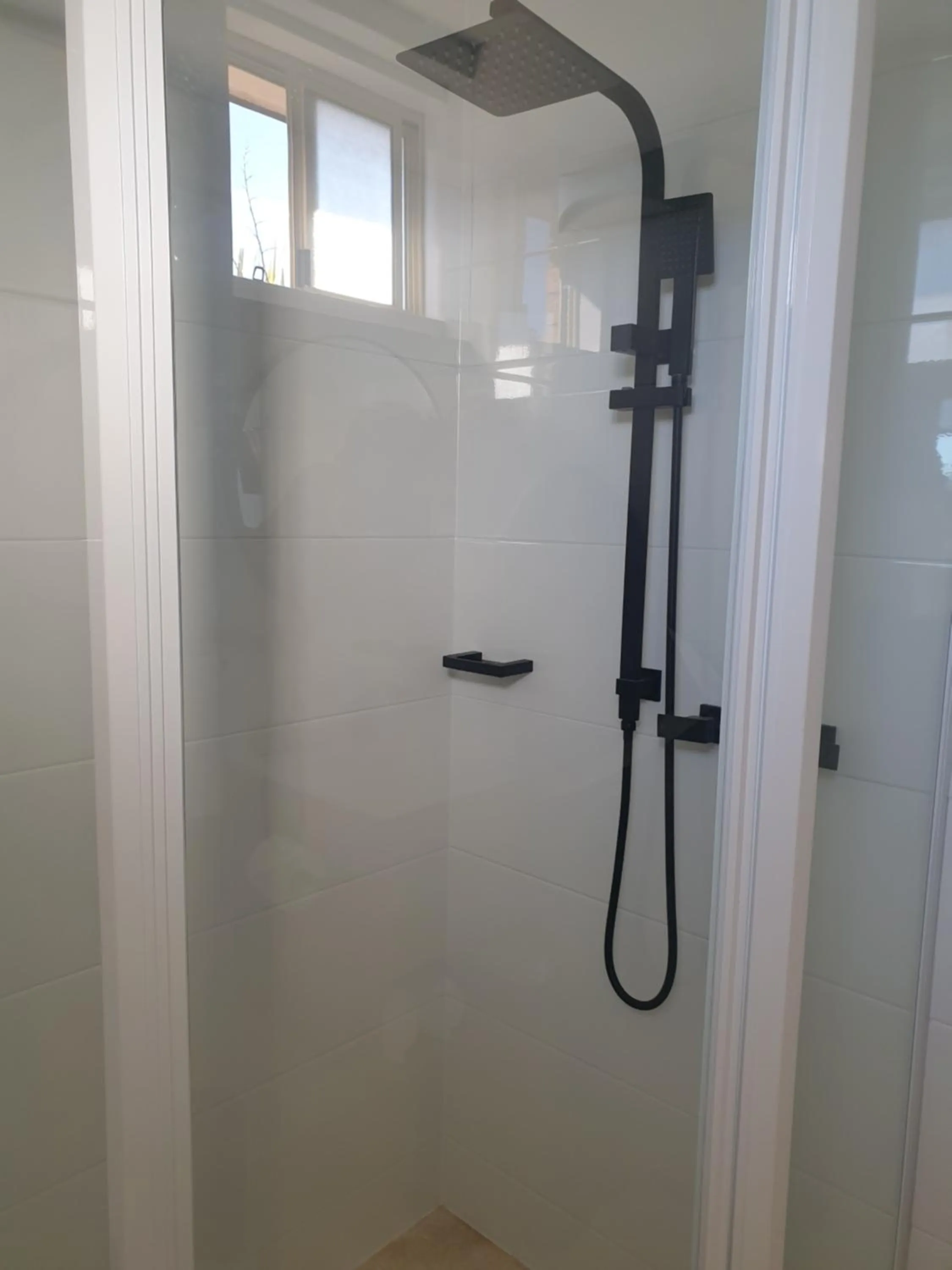 Bathroom in Sandpiper Motel Ulladulla