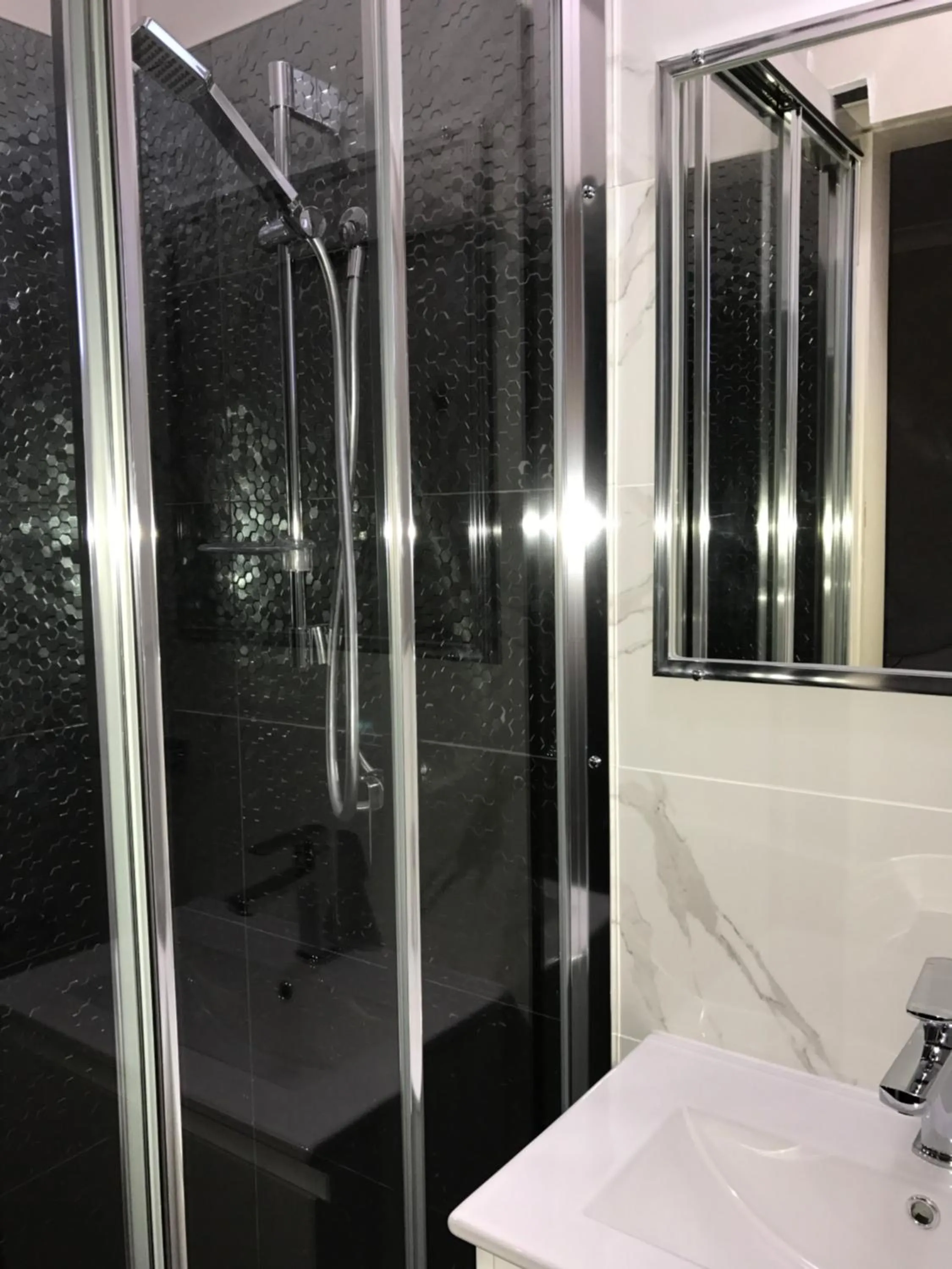 Bathroom in Mollymook Paradise Haven Motel