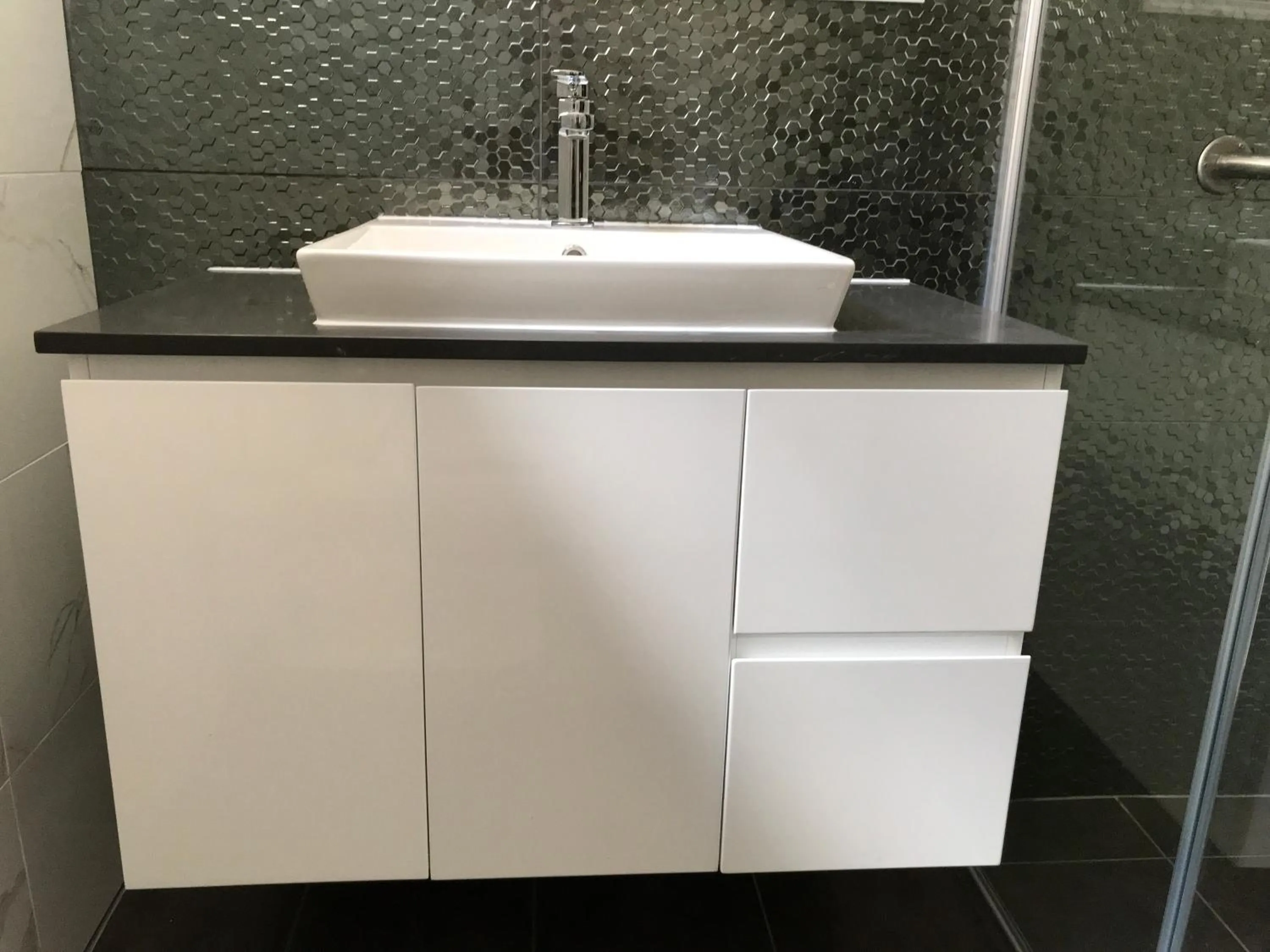 Bathroom in Mollymook Paradise Haven Motel