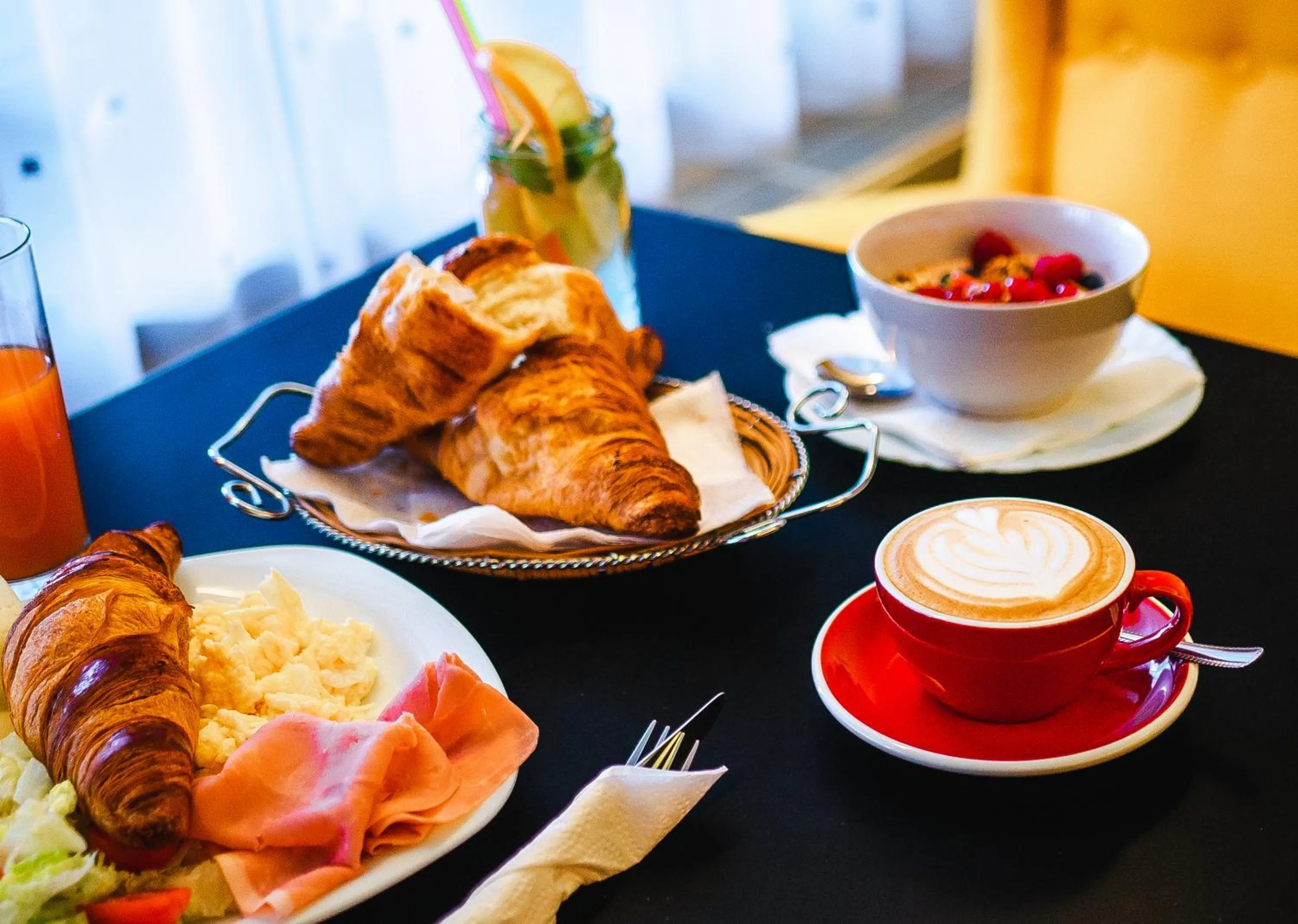 Restaurant/places to eat in AeroCafe