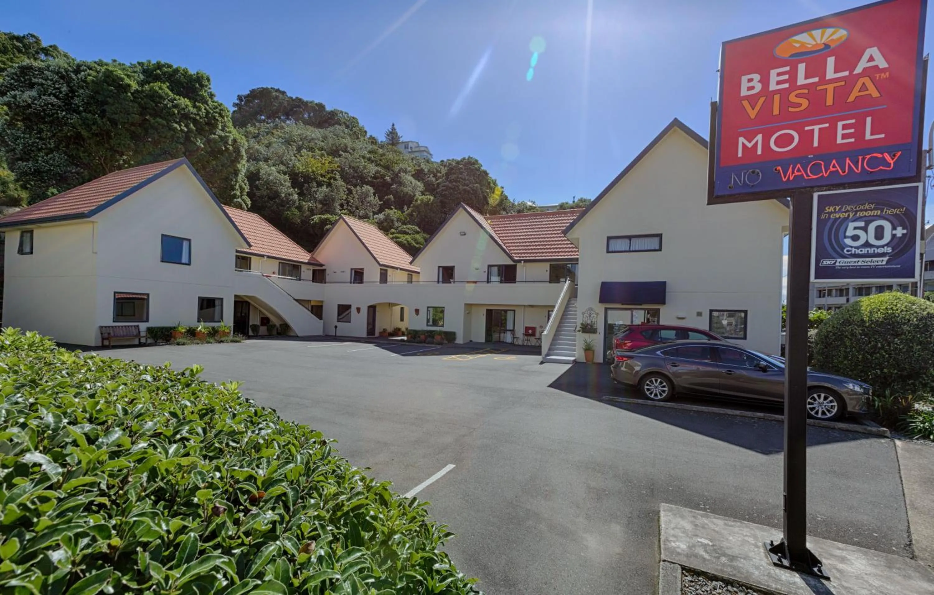 Property building in Bella Vista Motel Wellington